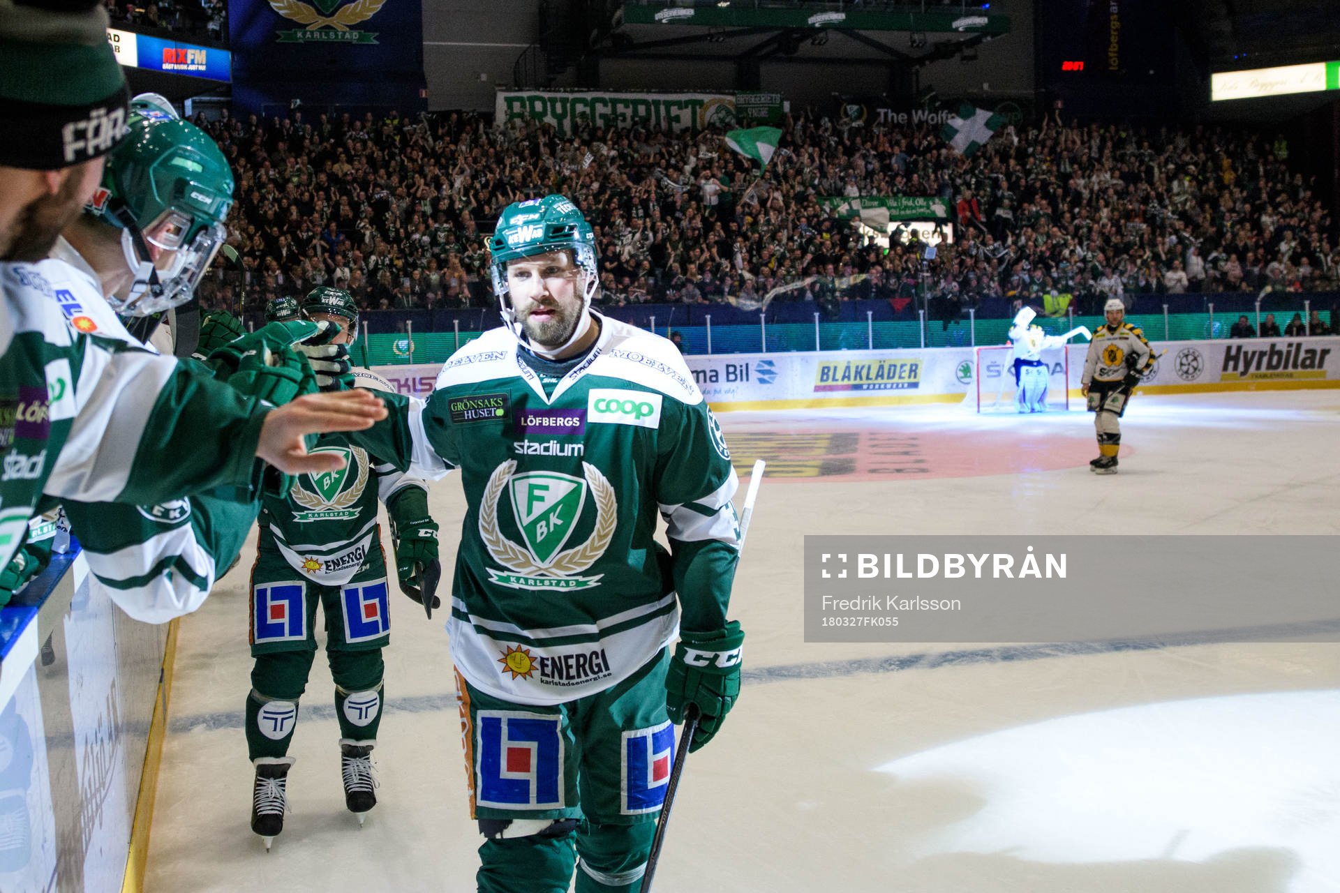 Färjestads Dick Axelsson jublar