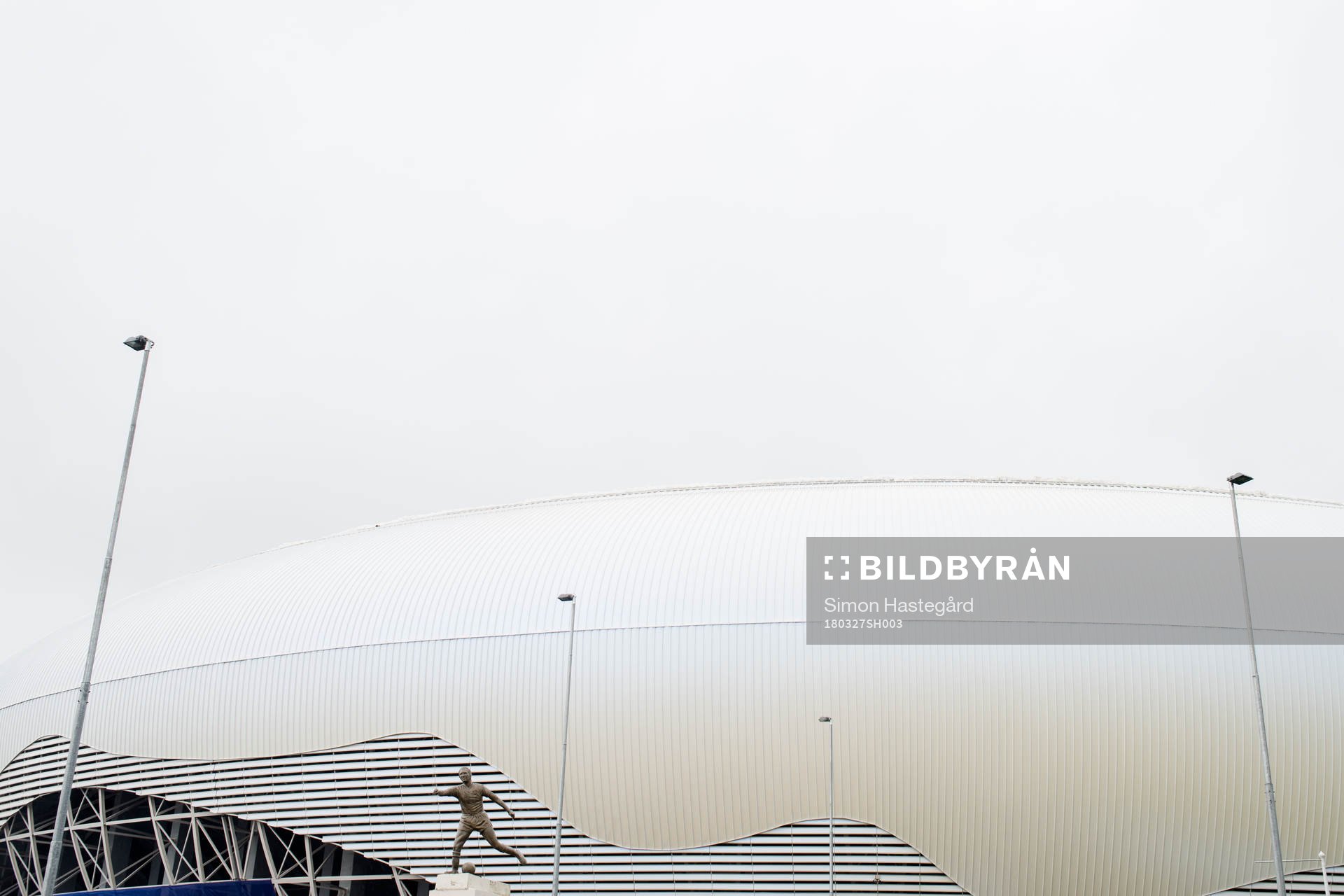 Staty utanför Ion Oblemenco Stadium inför Sveriges träningslandskamp mot Rumänien den 27 mars 2018 i Craiova.