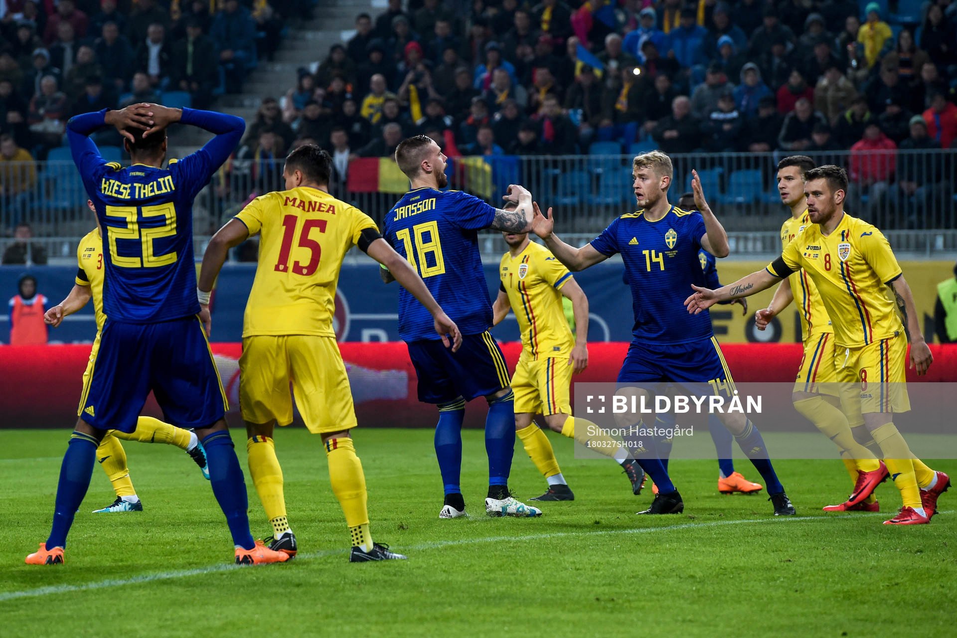 Sveriges Isaac Kiese Thelin, Pontus Jansson och Filip