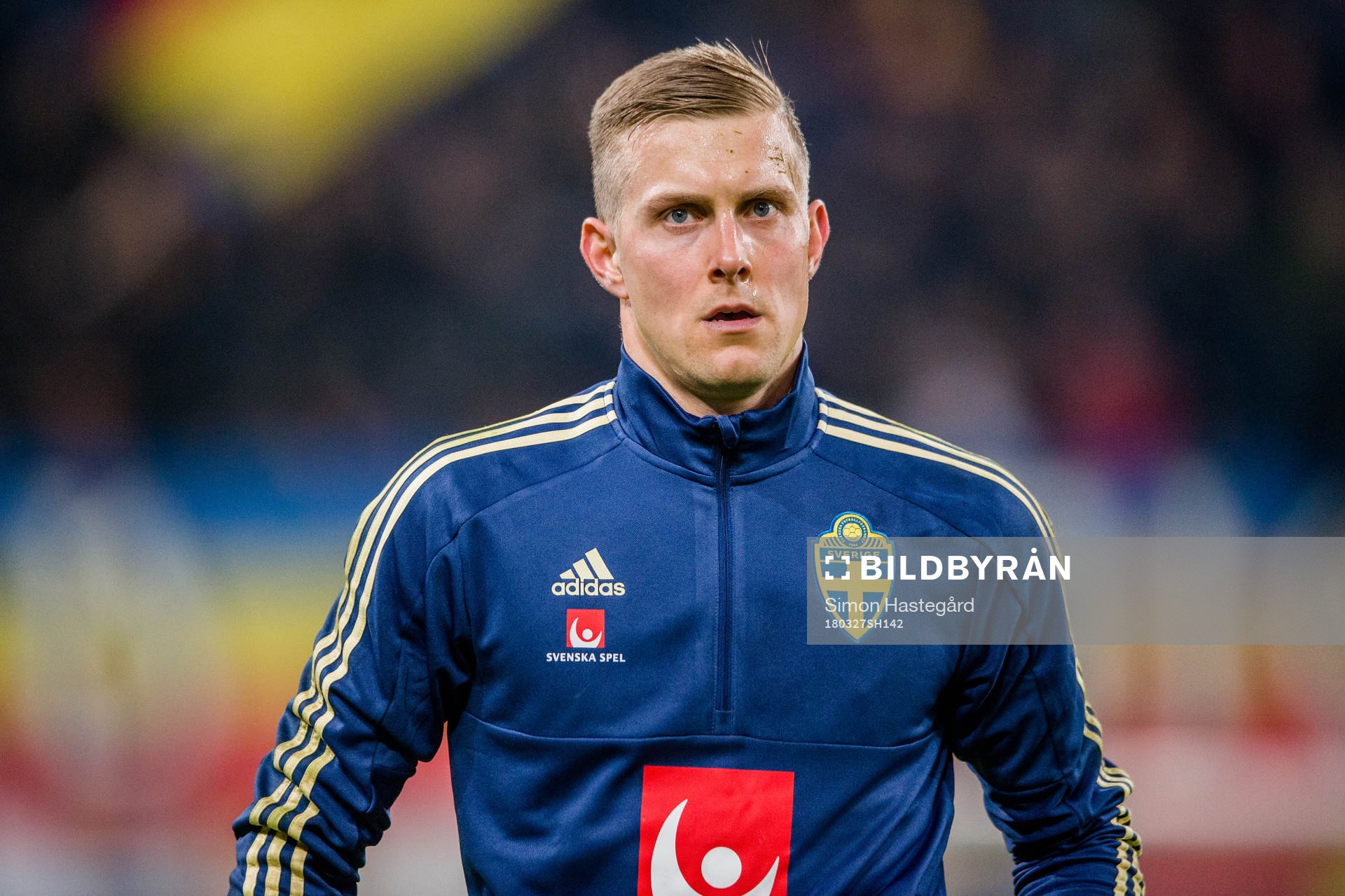 Sveriges målvakt Karl-Johan Johnsson före en
