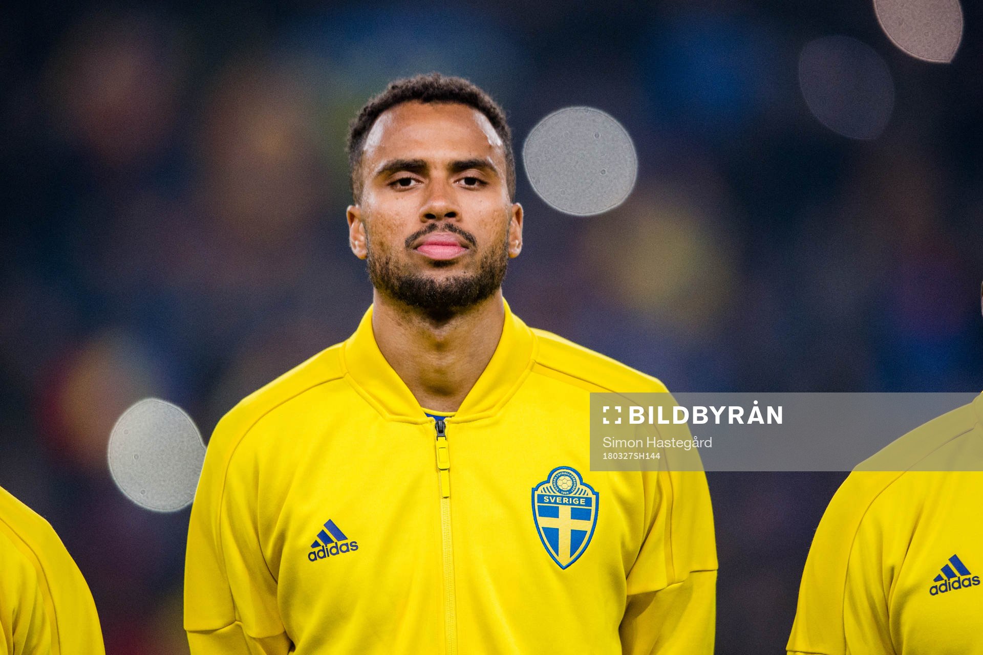 Sveriges Isaac Kiese Thelin före en träningslandskamp i