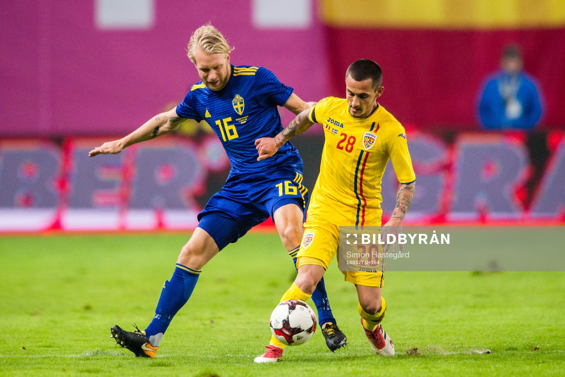 Sveriges Johan Larsson och Rumäniens Alexandru Mitrita