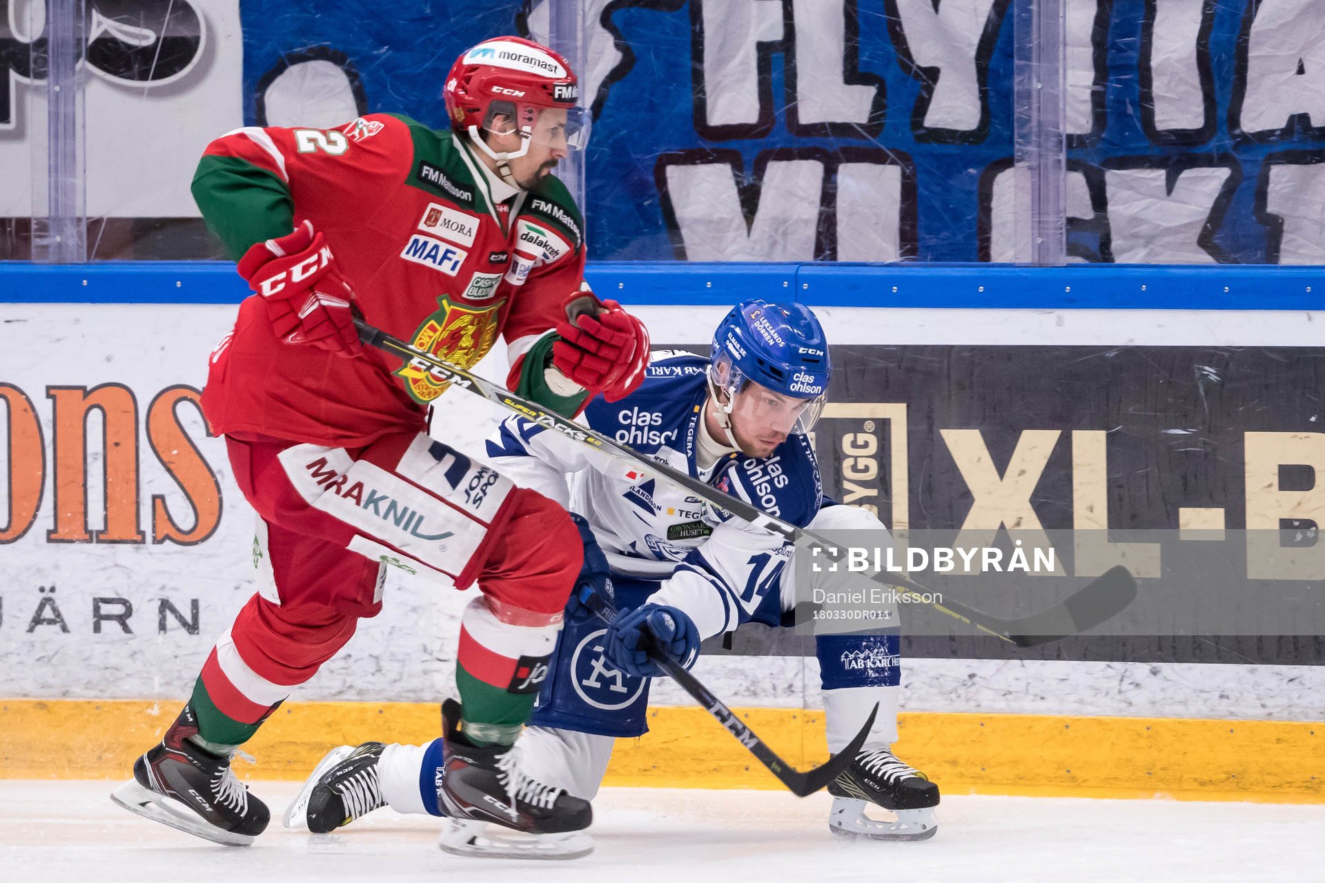Moras Daniel Grillfors och Leksands Oskar Lang  i