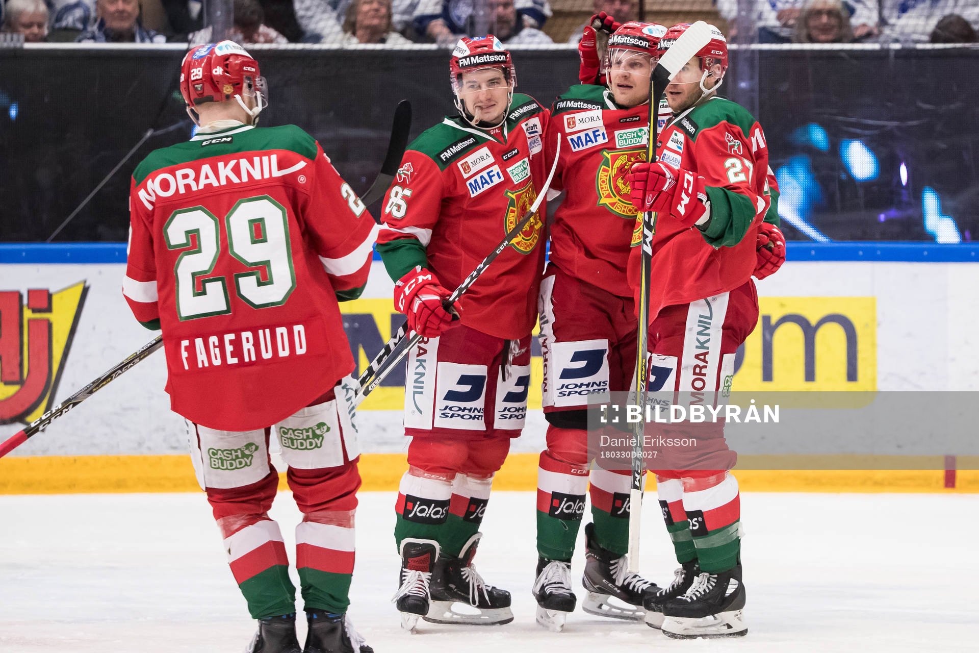 Moras Alexander Hilmerson jublar