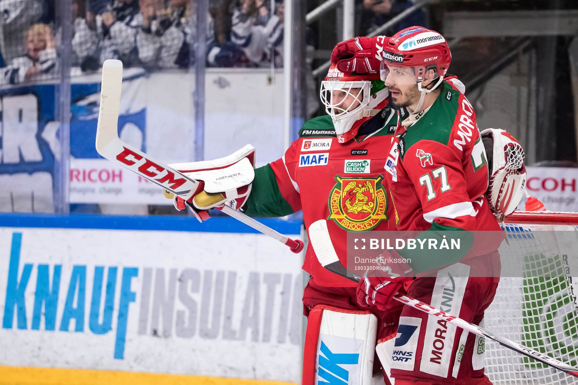 Moras målvakt Christian Engstrand jublar