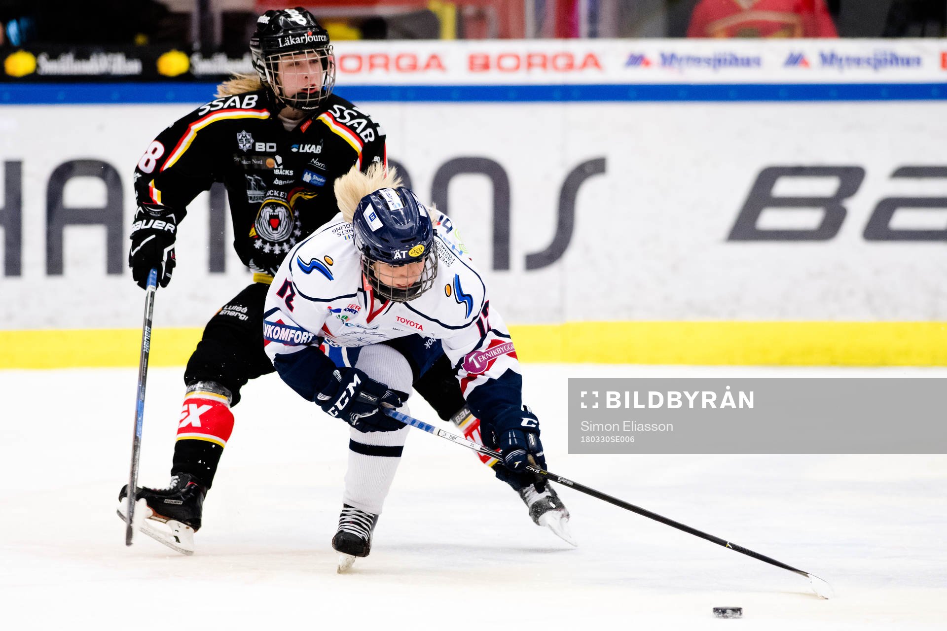 Luleås Nathalie Ferno och Linköpings Ebba Berglund
