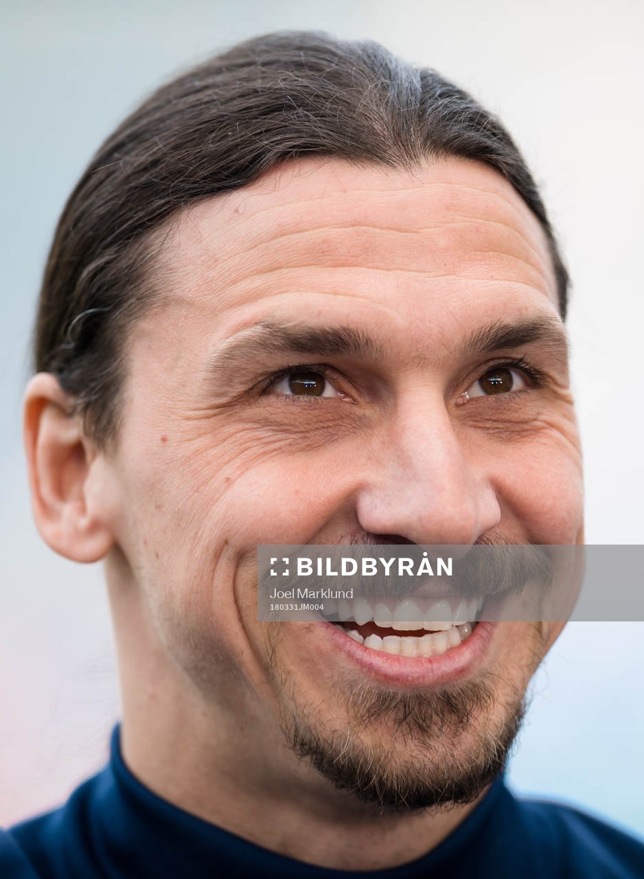 LA Galaxys Zlatan Ibrahimovic före fotbollsmatchen i MLS