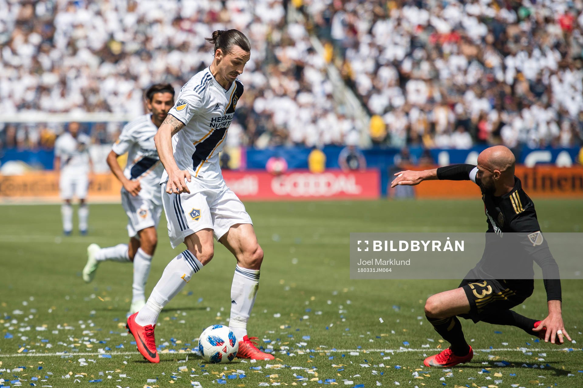 LA Galaxys Zlatan Ibrahimovic och Los Angeles FCs Laurent