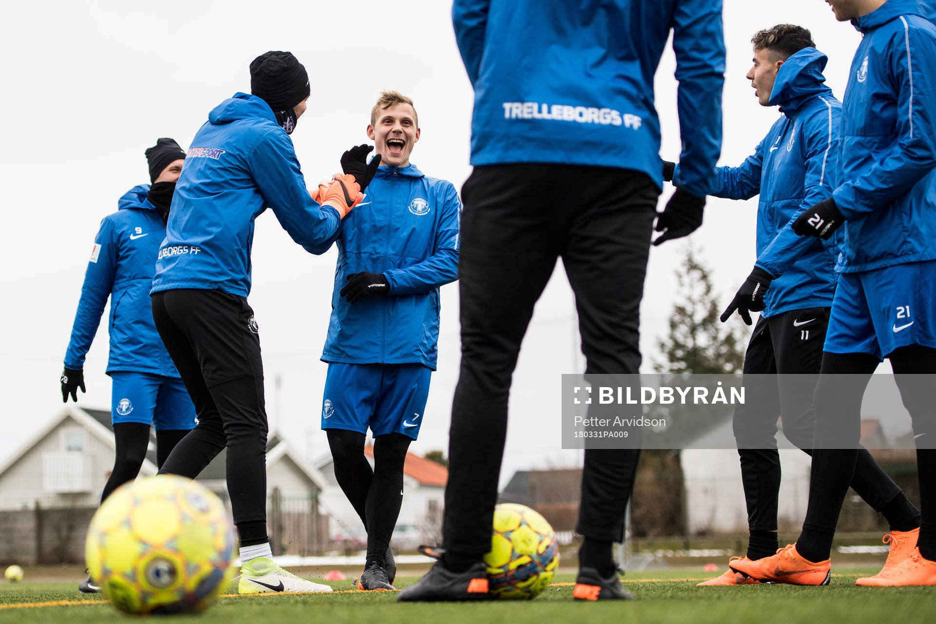 Trelleborgs Erik Andersson skrattar