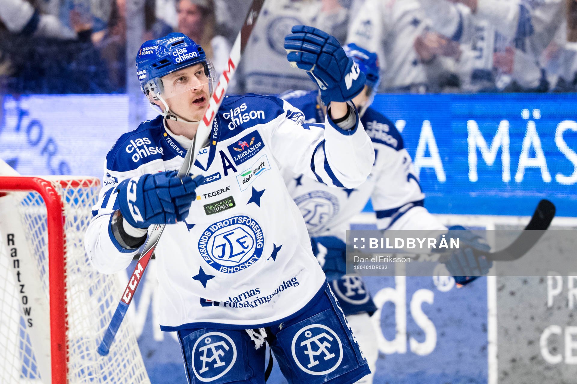 i180401  Leksands Martin Karlsson jublar