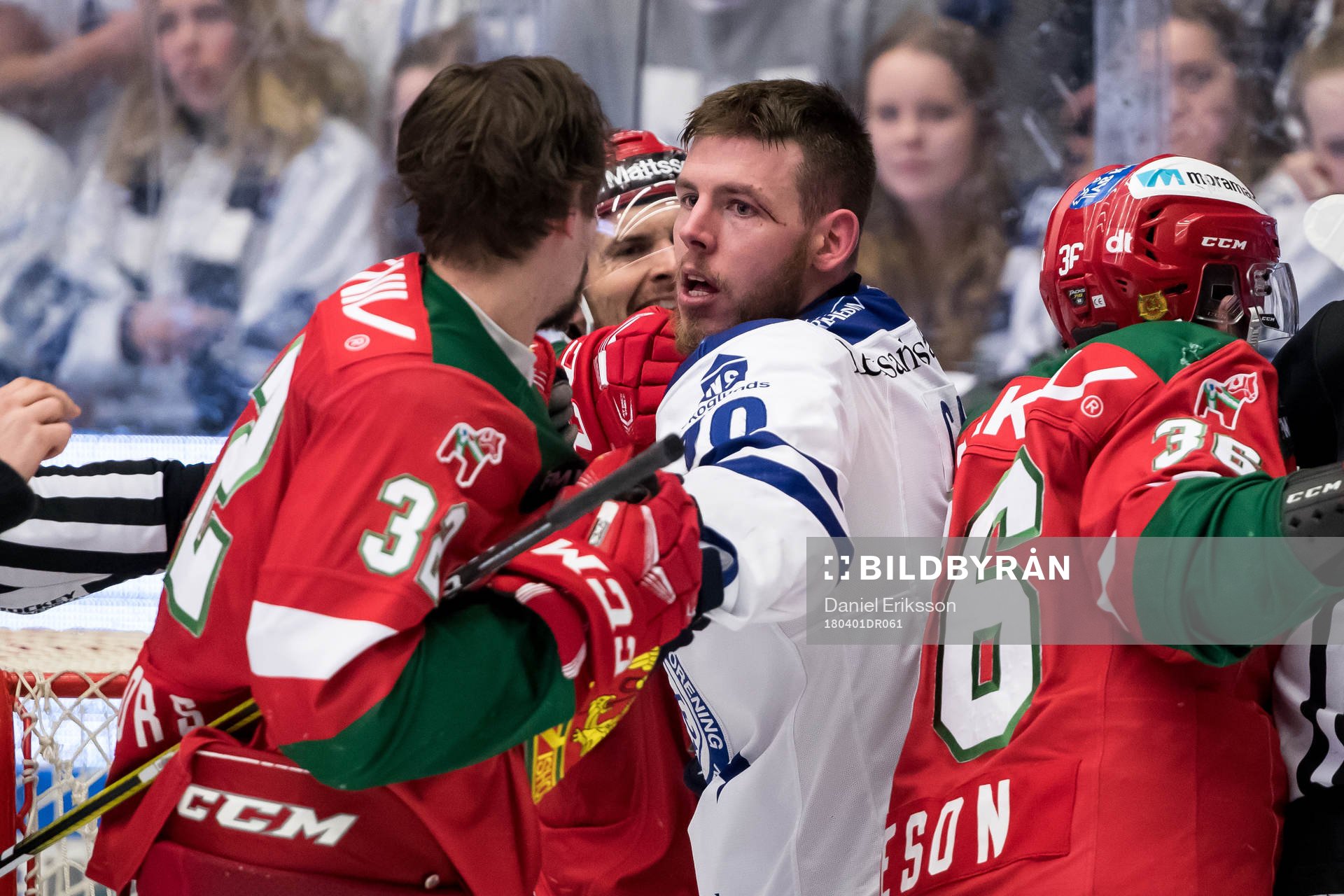 Leksands Matt Carey och Moras Daniel Grillfors  i
