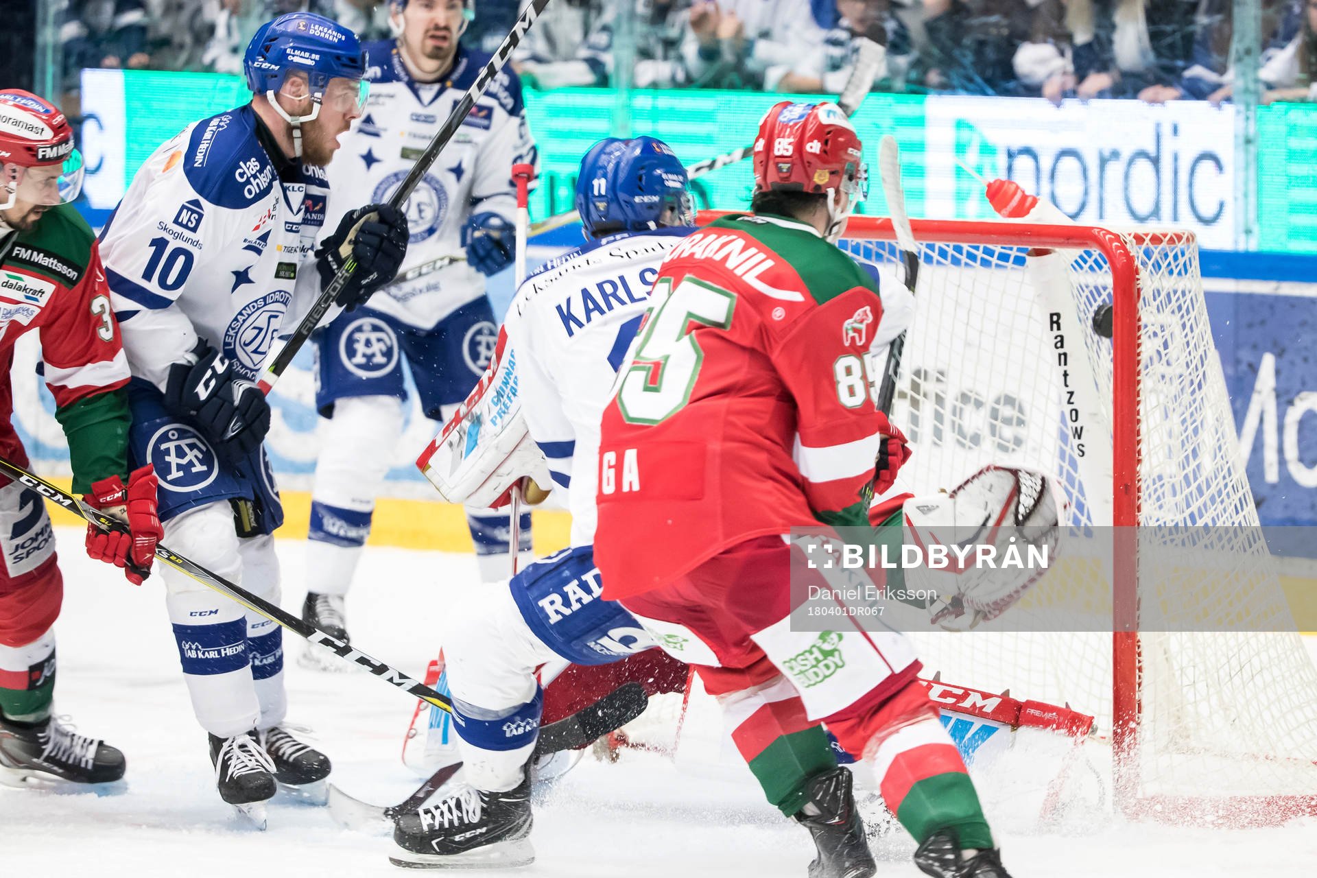 Leksands Martin Karlsson reducerar 1-2 bakom Moras målvakt