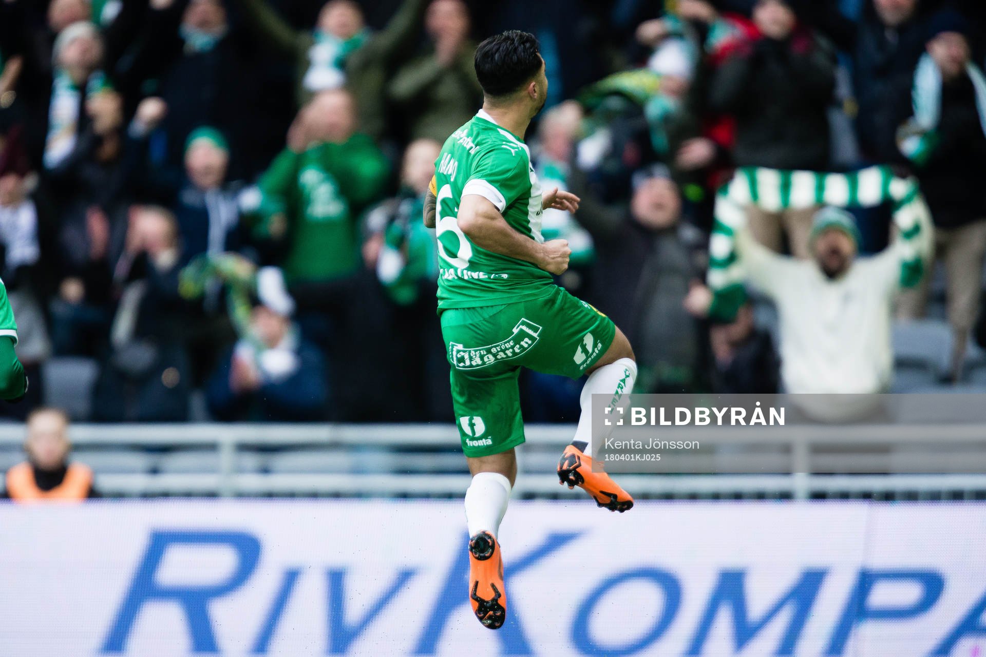 Hammarbys Jiloan Hamad jublar efter 1-0 under fotbollsmatchen i Allsvenskan mellan Hammarby och Sirius den  1 April 2018 i Stockholm. 