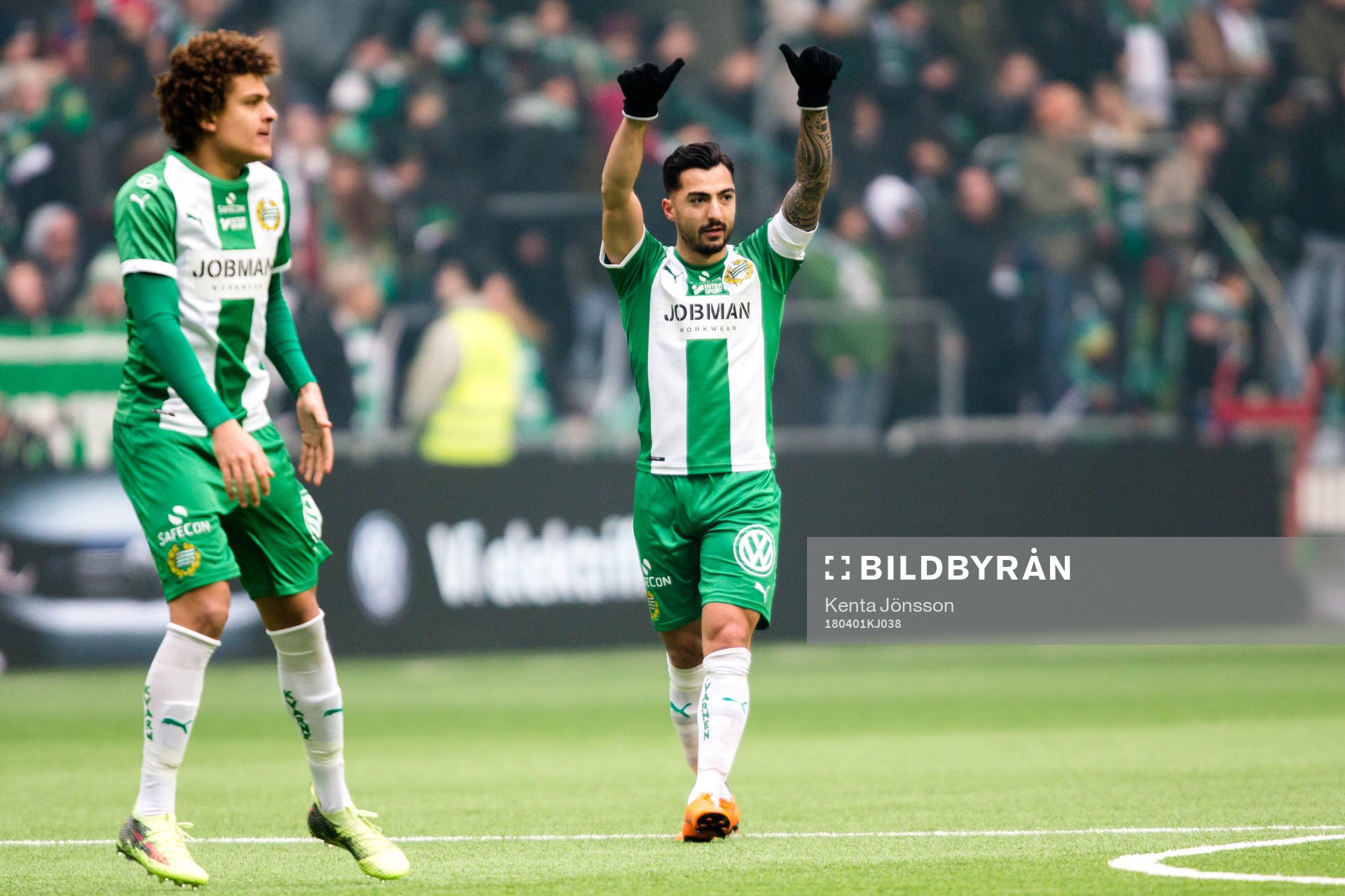 Hammarbys Neto Borges och Jiloan Hamad jublar