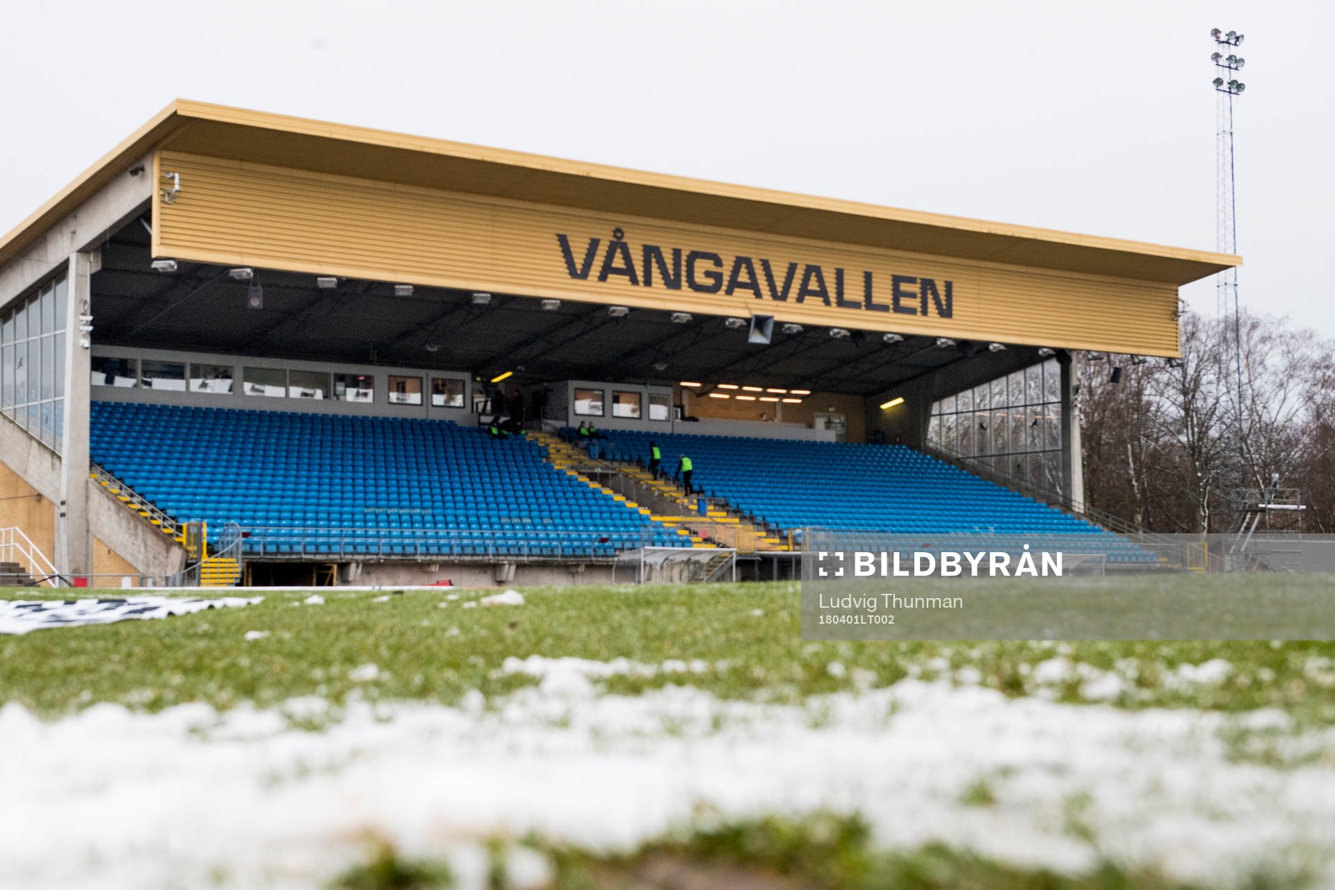 Vångavallens huvudläktare