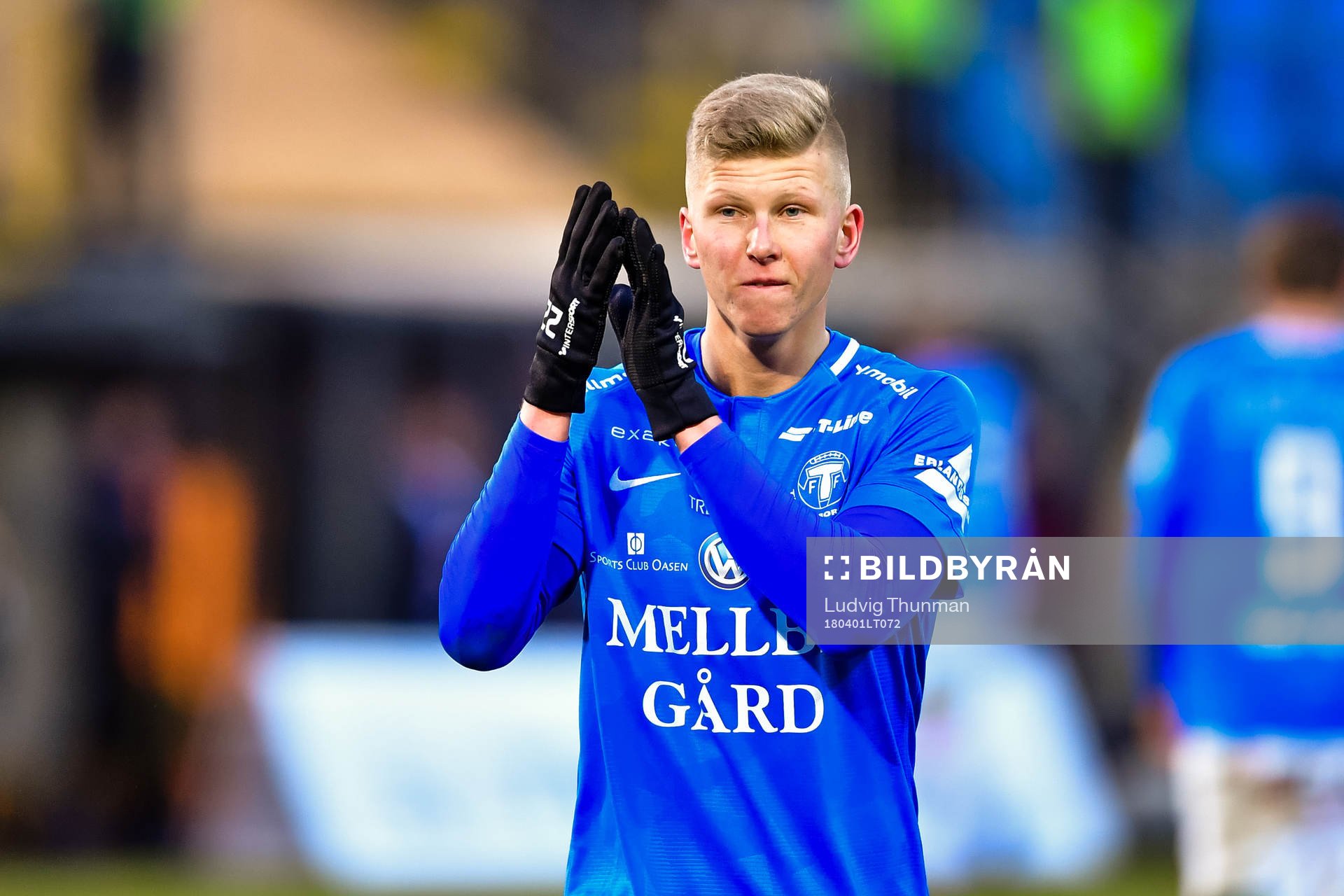 Trelleborgs Ottar Magnus Karlsson tackar publiken