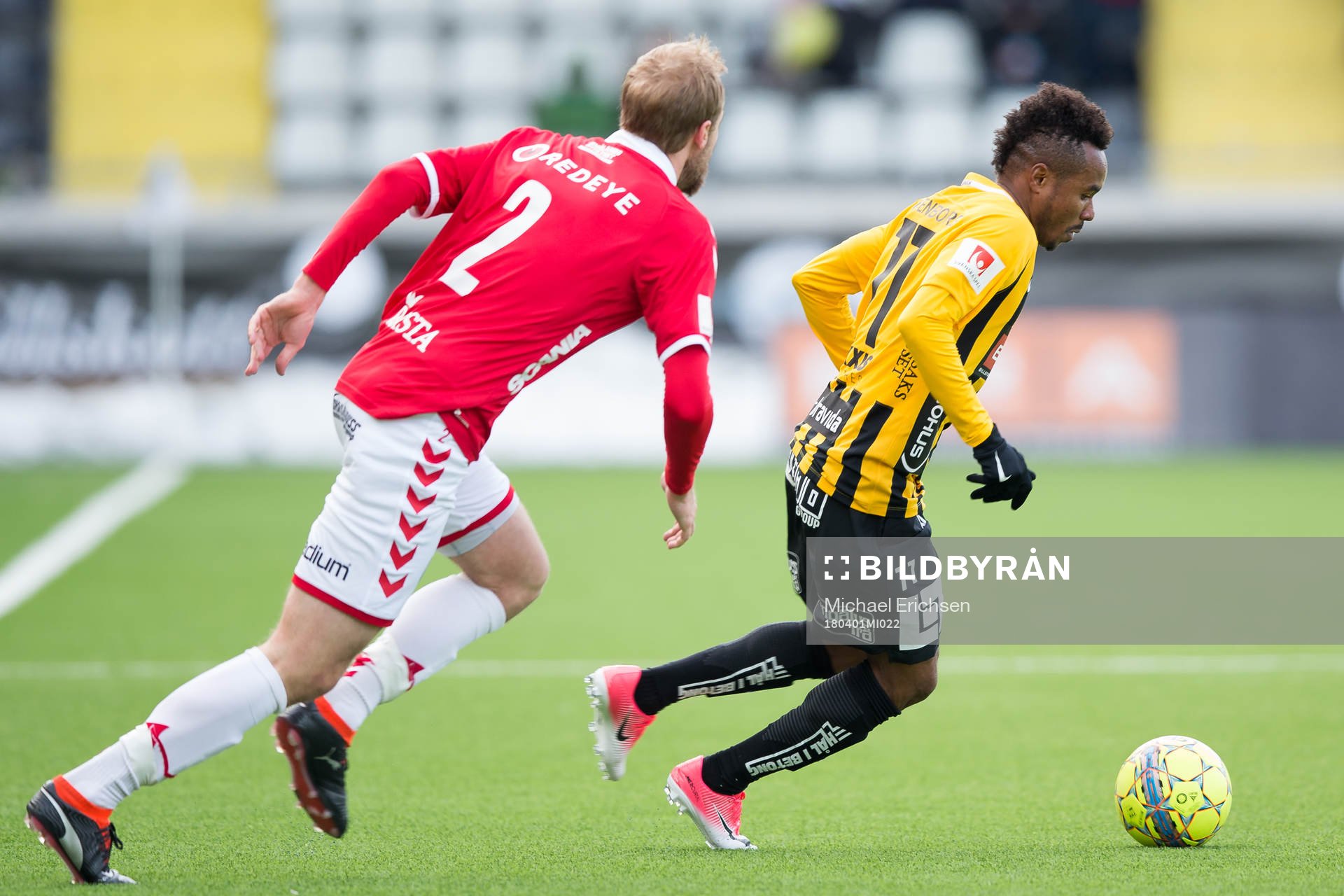 Kalmars Markus Thorbjörnsson mot Häckens Nasiru Mohammed