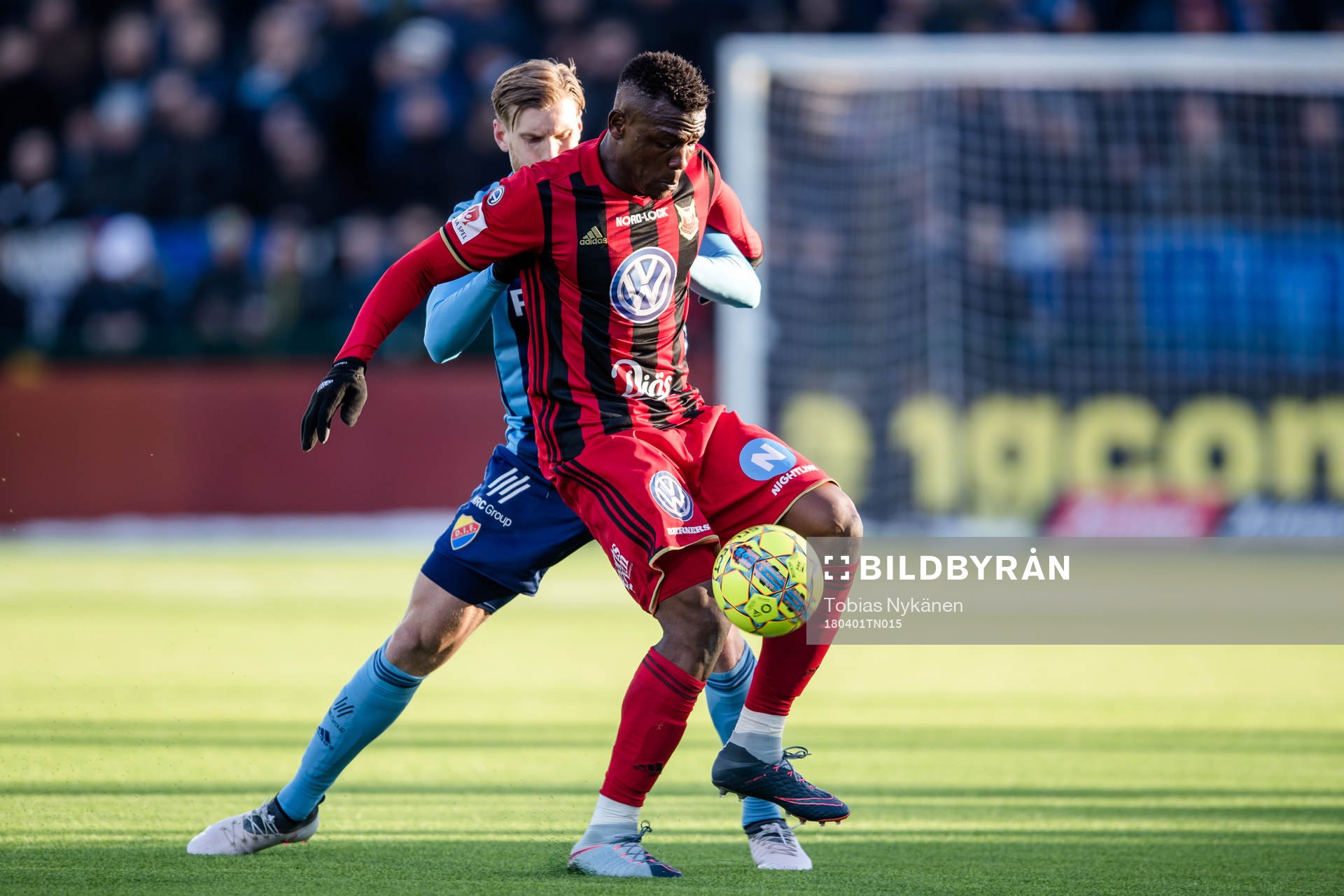 Östersunds Alhaji Gero och Djurgårdens Niklas Gunnarsson
