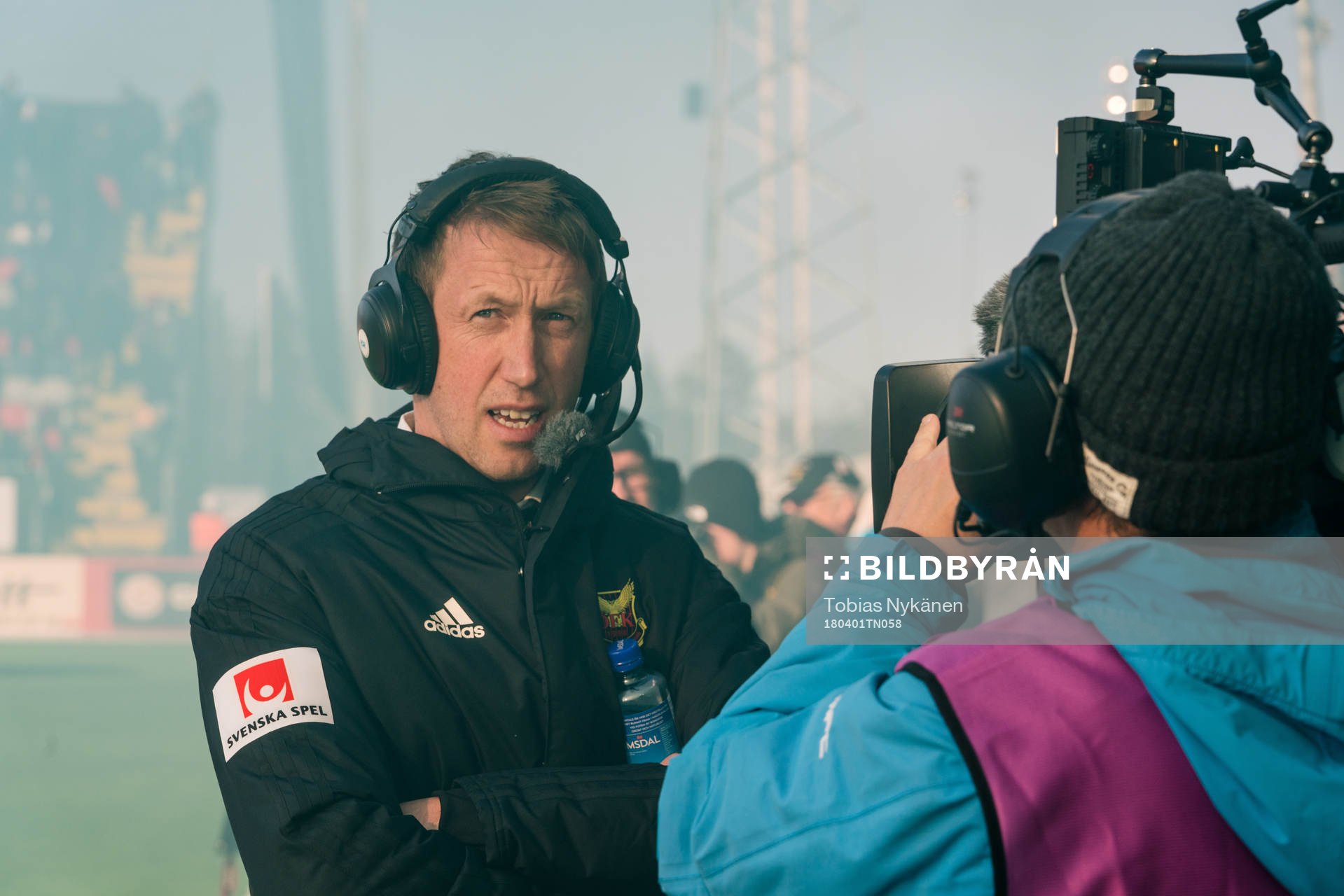 Östersunds tränare Graham Potter blir intervjuad