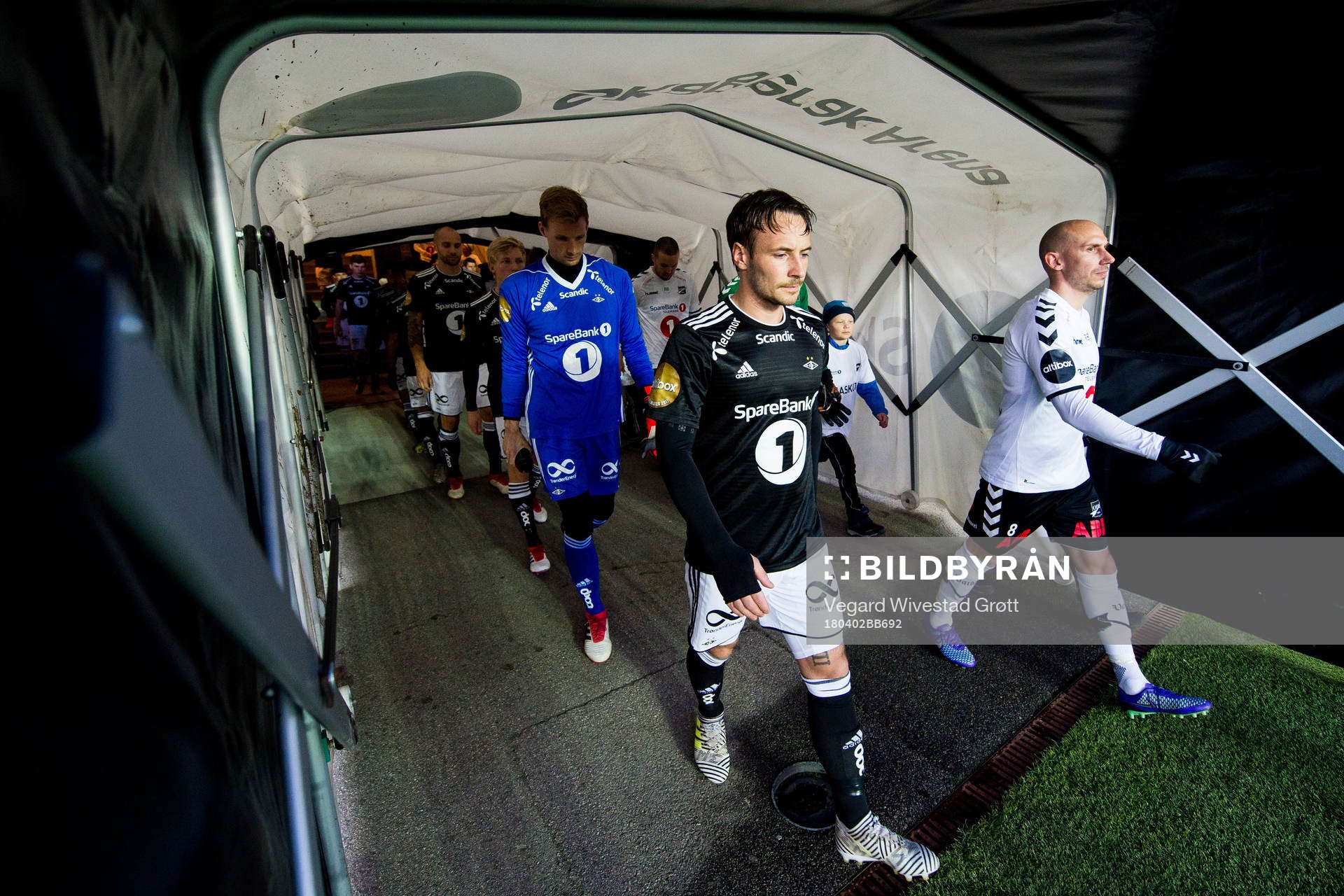 Mike Jensen of Rosenborg and Jone Samuelsen of Odd