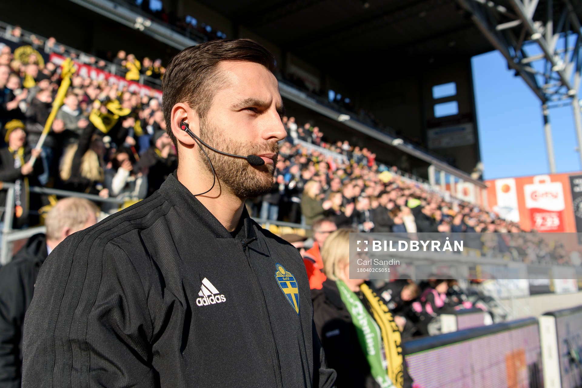Fjärdedomare Granit Maqedonci under fotbollsmatchen i Allsvenskan mellan Elfsborg och Malmö FF den 2 april 2018 i Borås.