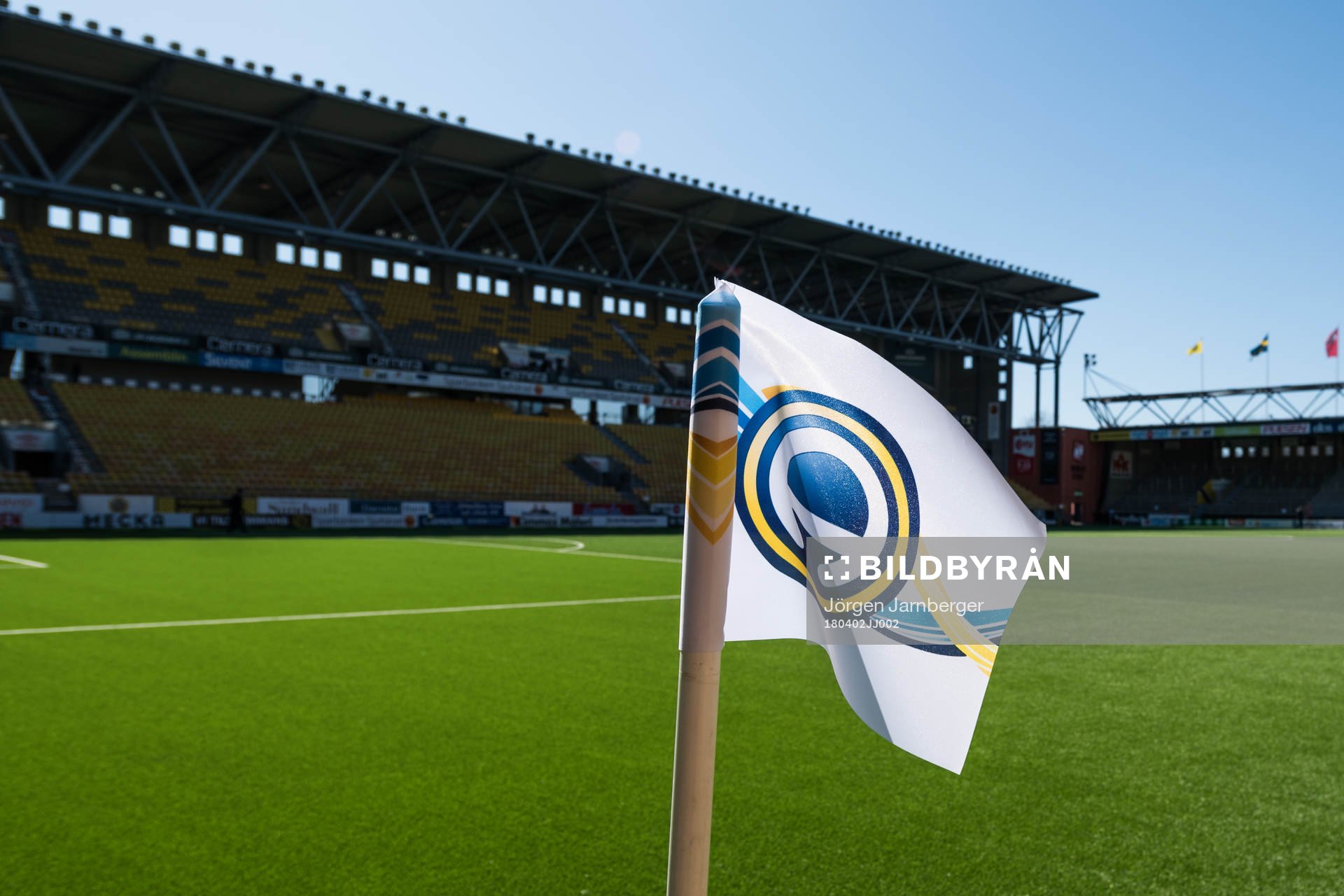 Hörnflagga med Allsvenskans logga