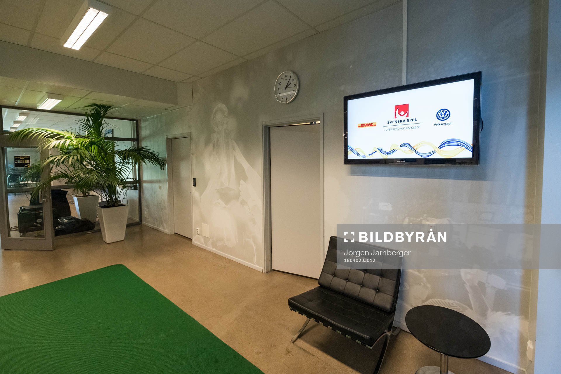 Informationsskärmar inne på Borås arena