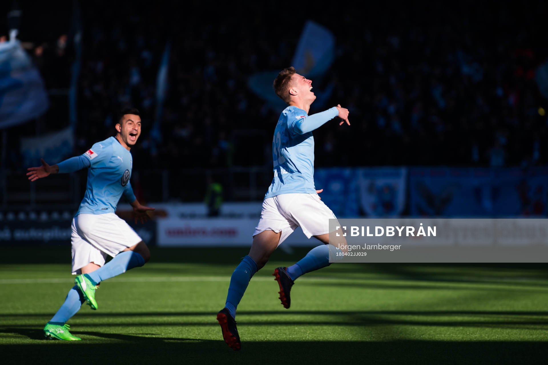 Malmö FFs Mattias Svanberg jublar