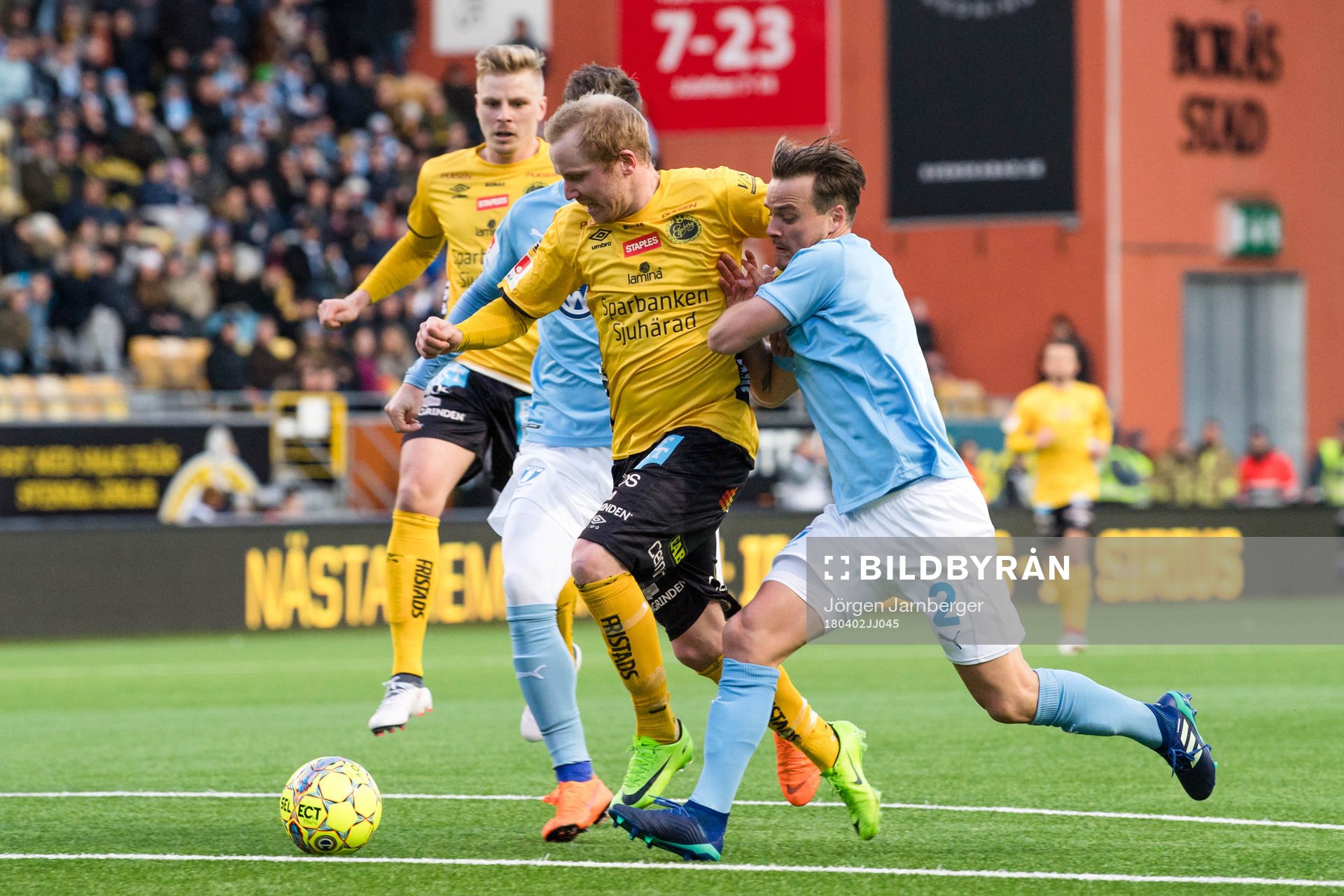Elfsborgs Simon Lundevall och Malmö FFs Eric Larsson