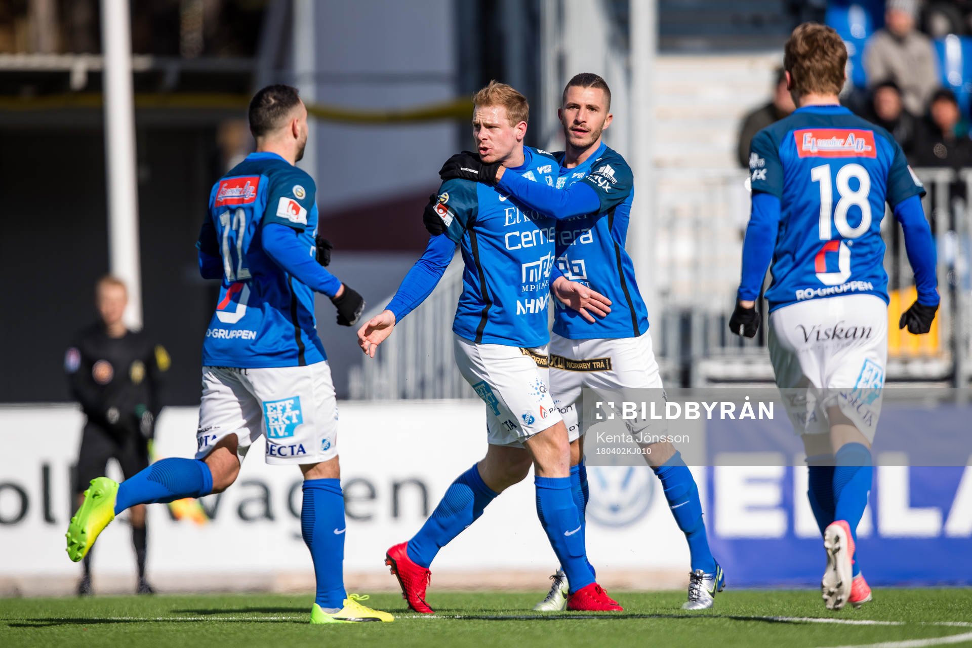 Norrbys Nicklas Savolainen  jublar