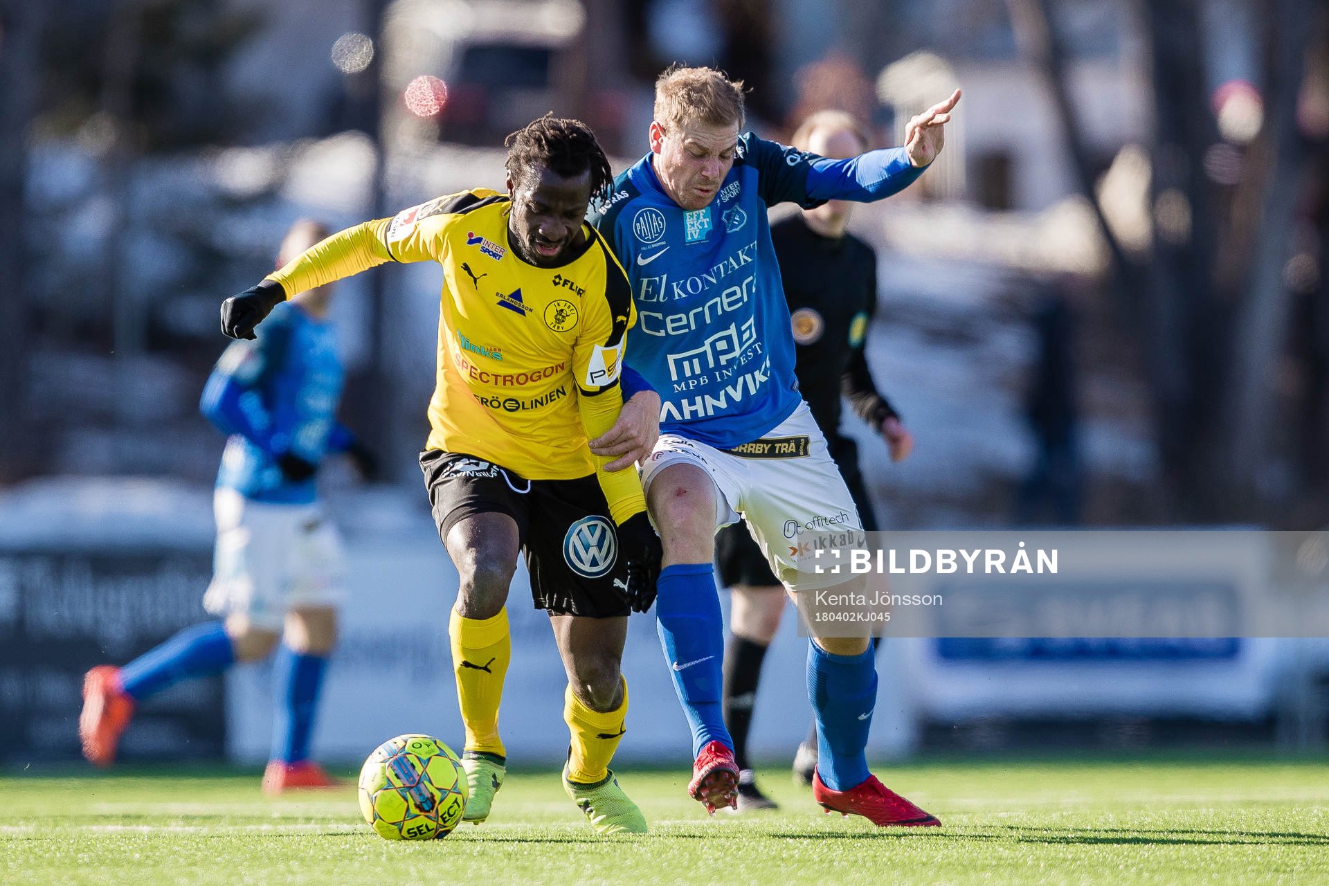 Frejs Amadou Jawo och Norrbys Nicklas Savolainen