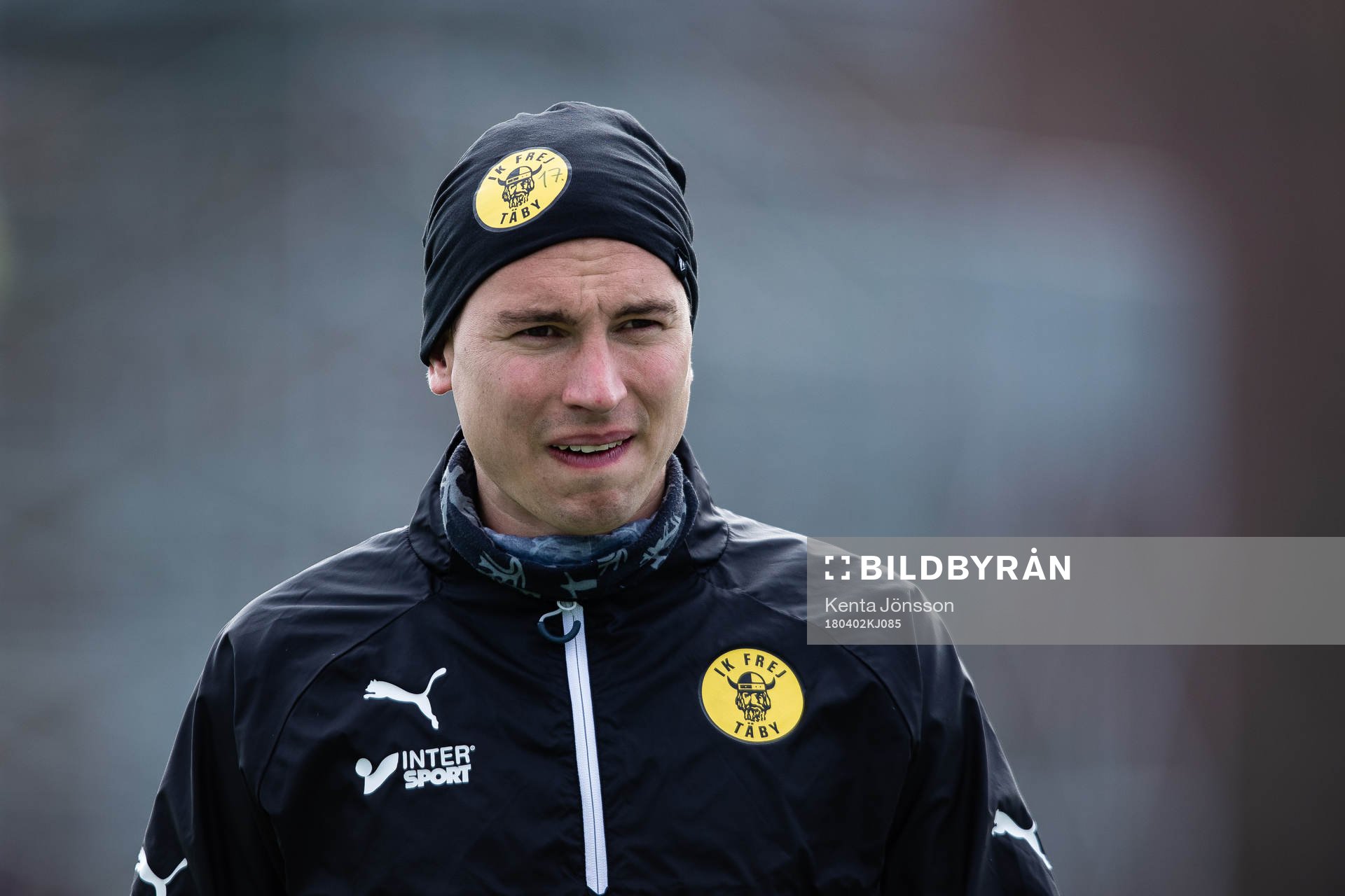 Frejs Marcus Hansson innan fotbollsmatchen i Superettan