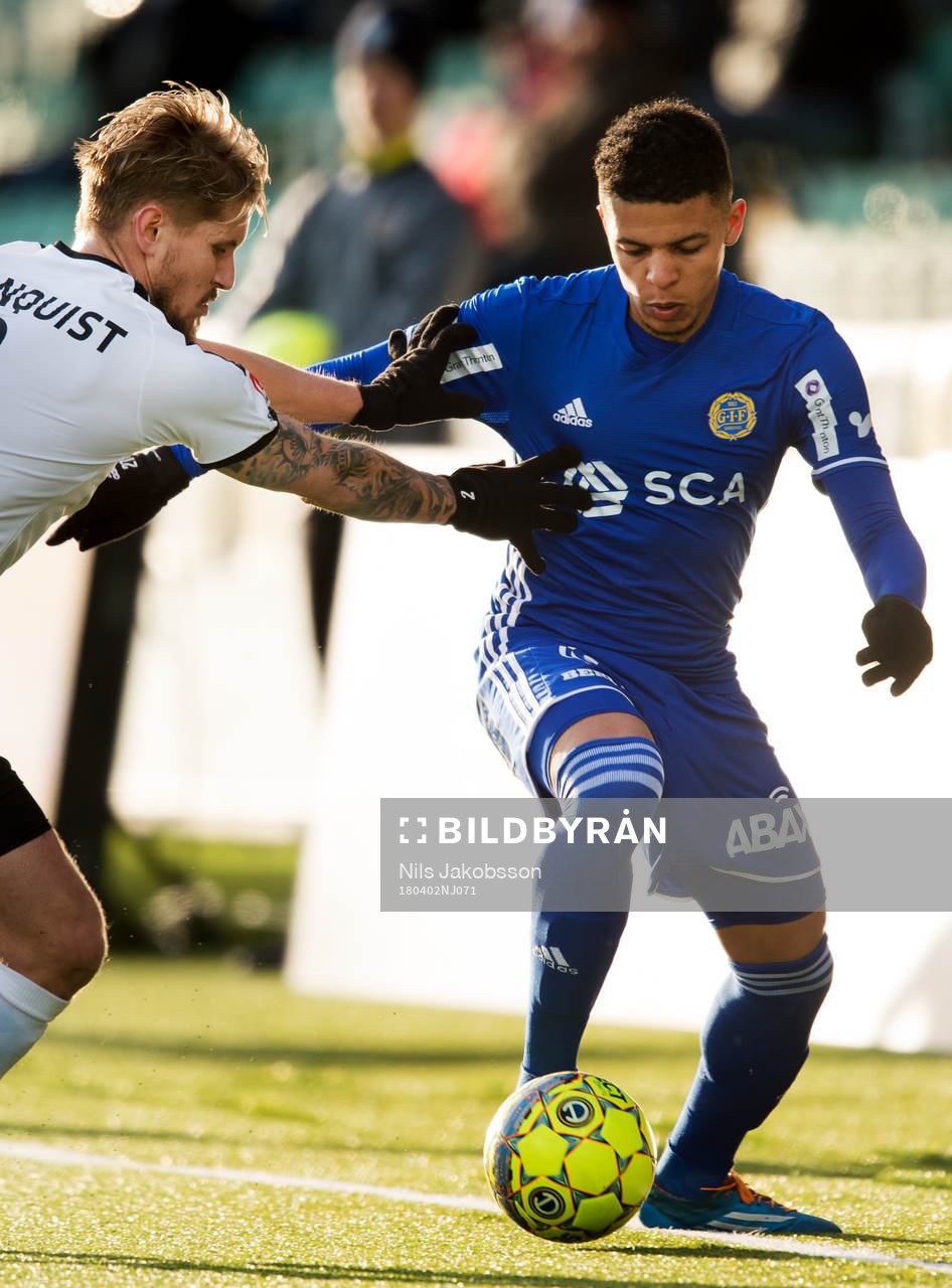 Örebros Daniel Björnquist och Sundsvalls Romain Gall
