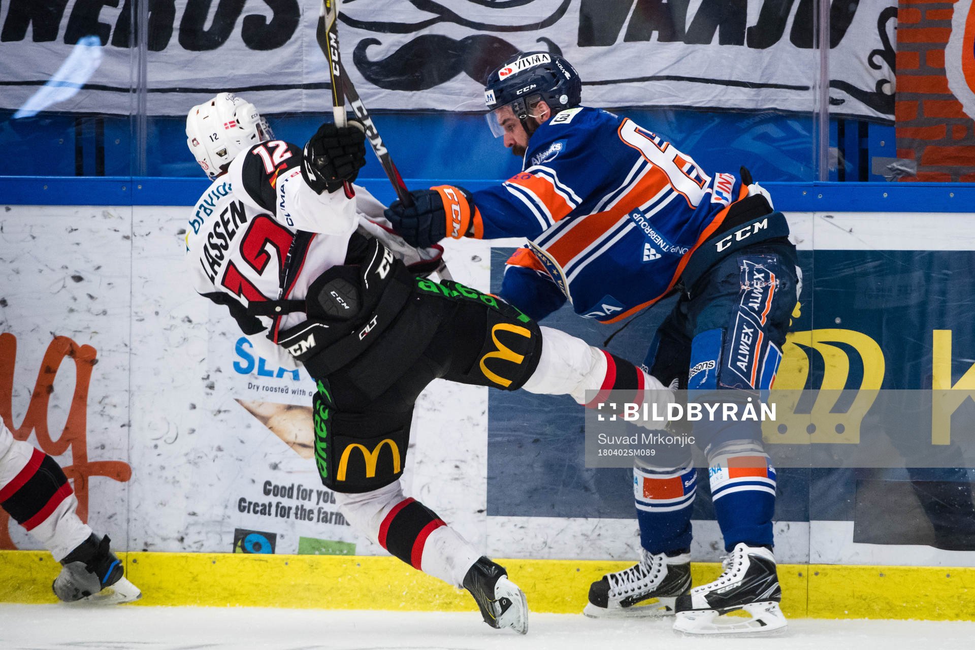 Malmö Redhawks Matias Lassen och Växjös Linus Fröberg