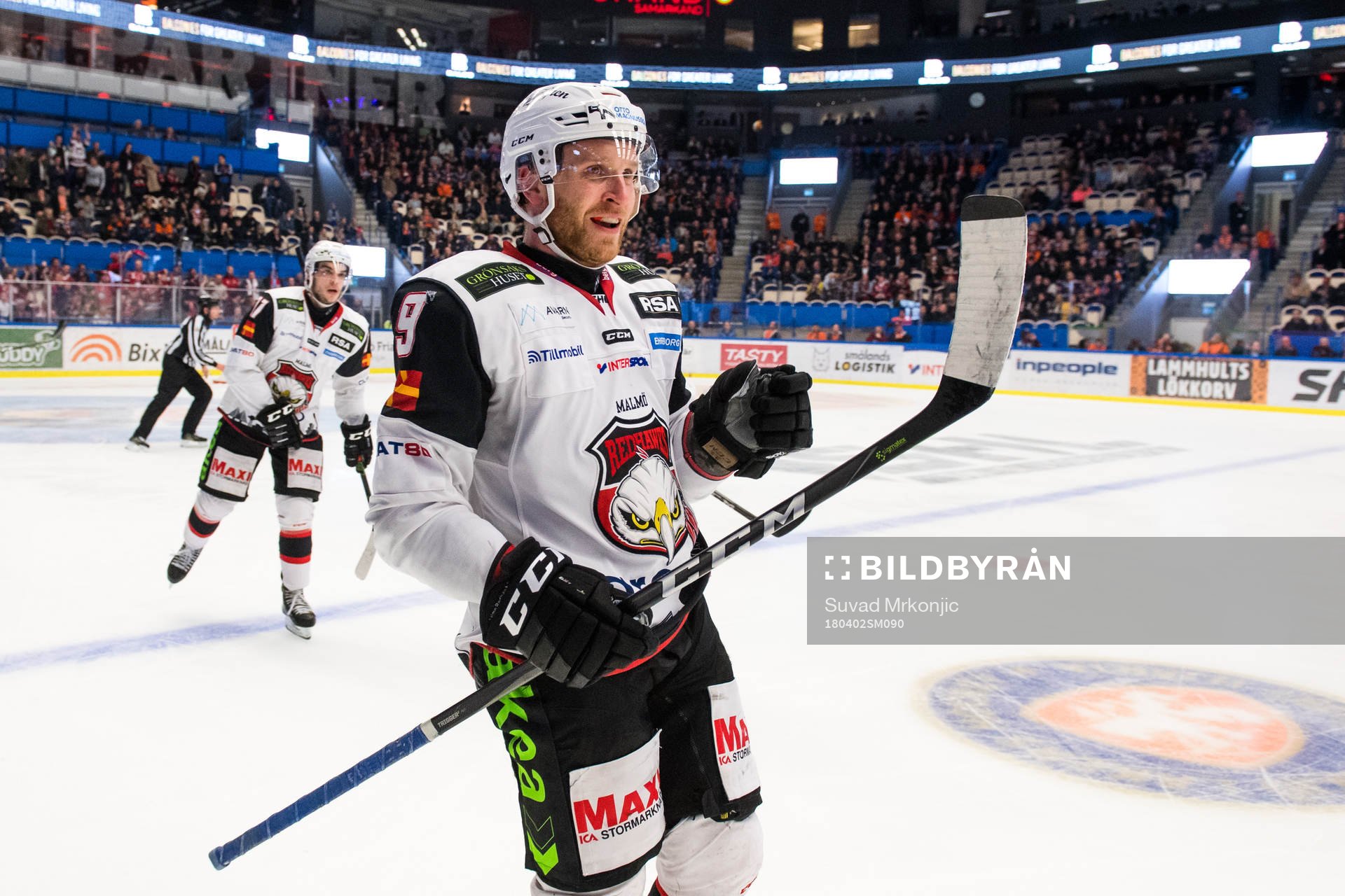 Malmö Redhawks  Frederik Storm jublar