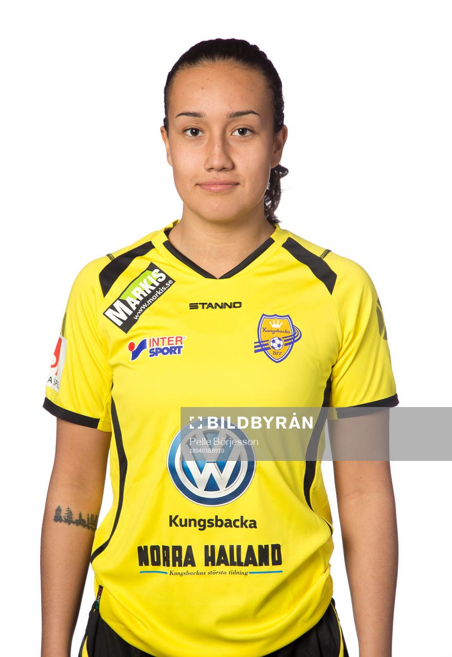 Kungsbackas målvakt Karolina Bucaro Stenman poserar för ett porträtt den 3 april 2018 i Kungsbacka.