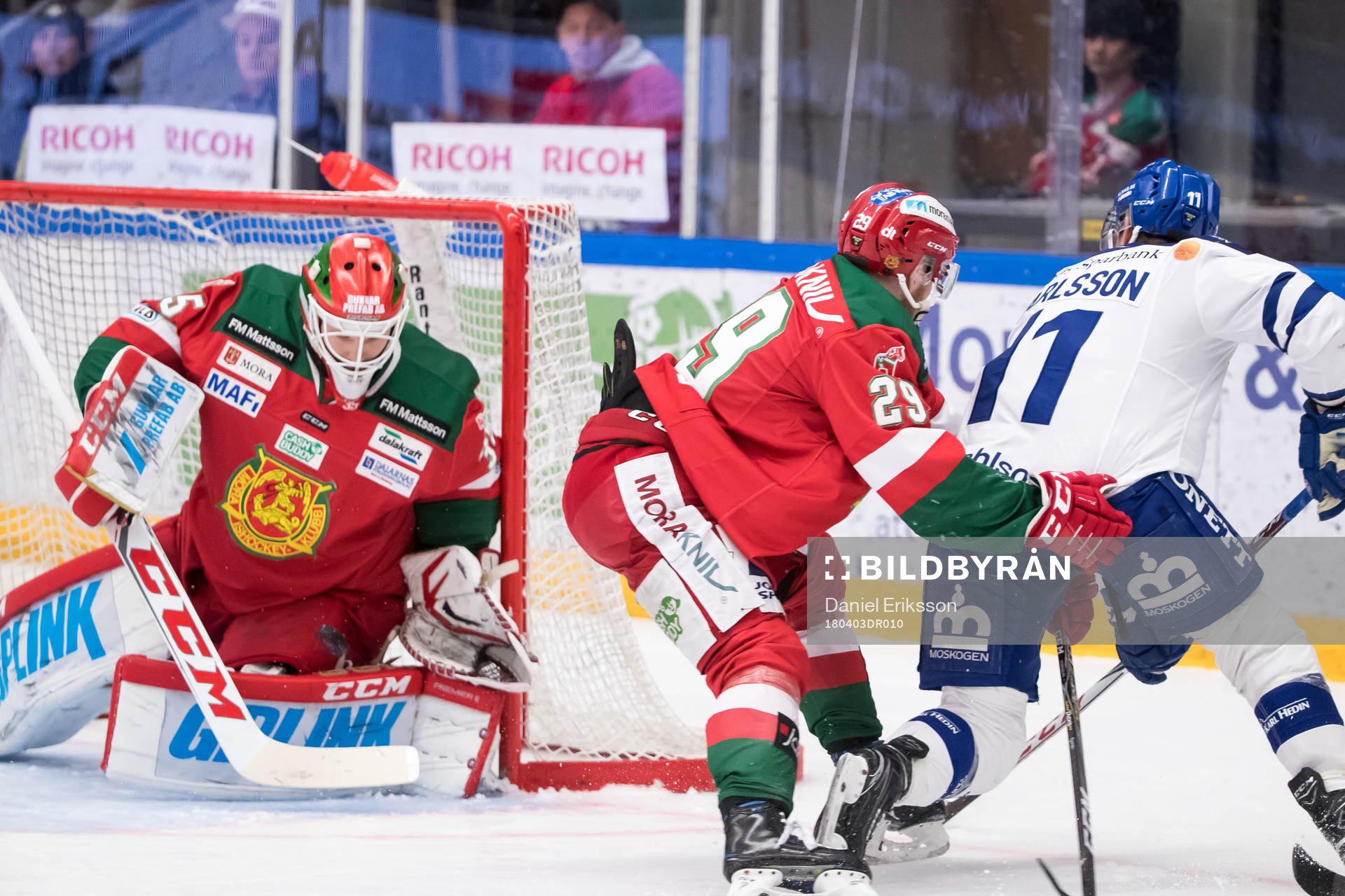 Leksands Martin Karlsson och Moras Marcus Fagerudd framför