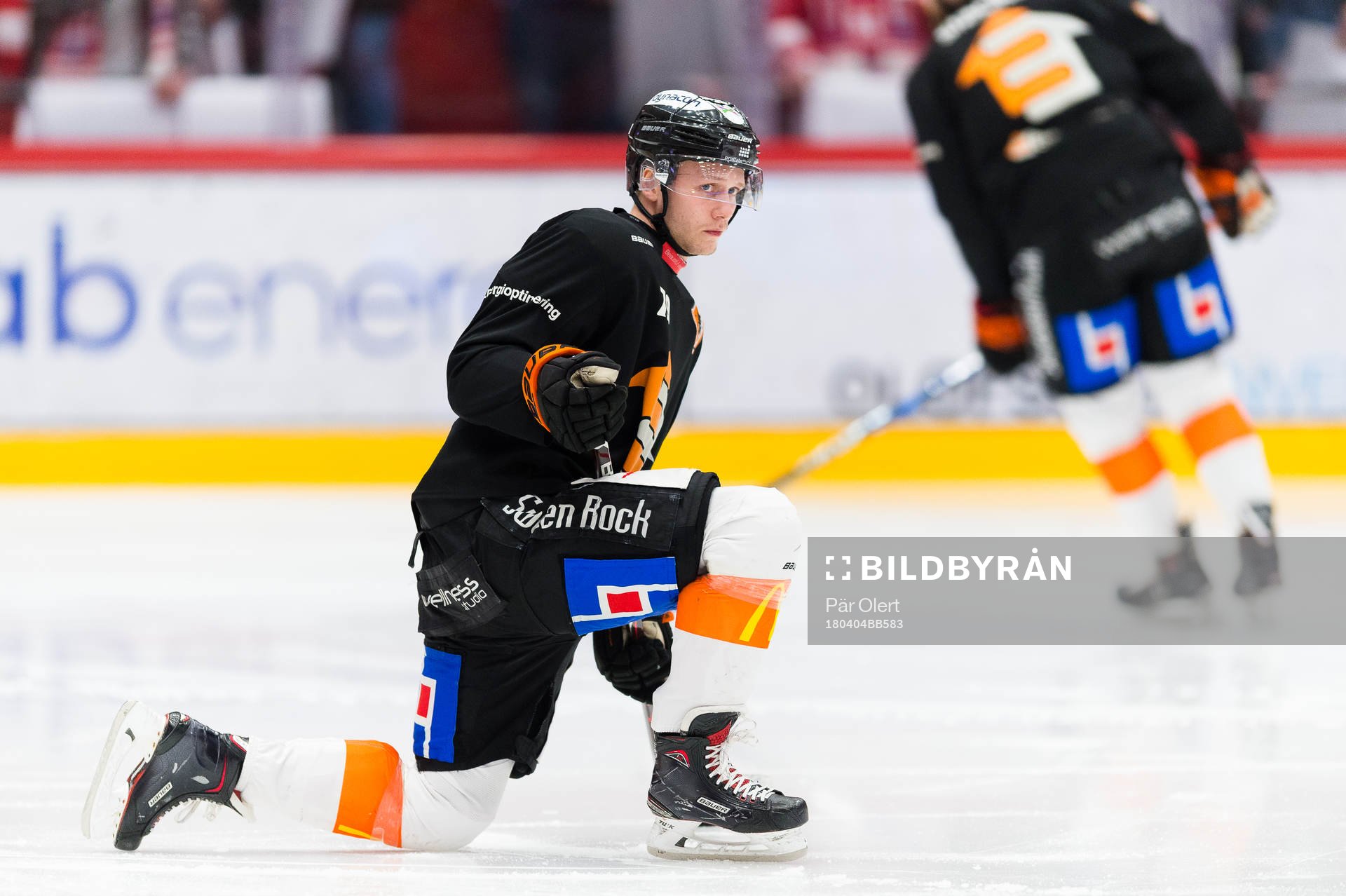 Karlskronas Filip Cruseman värmer upp