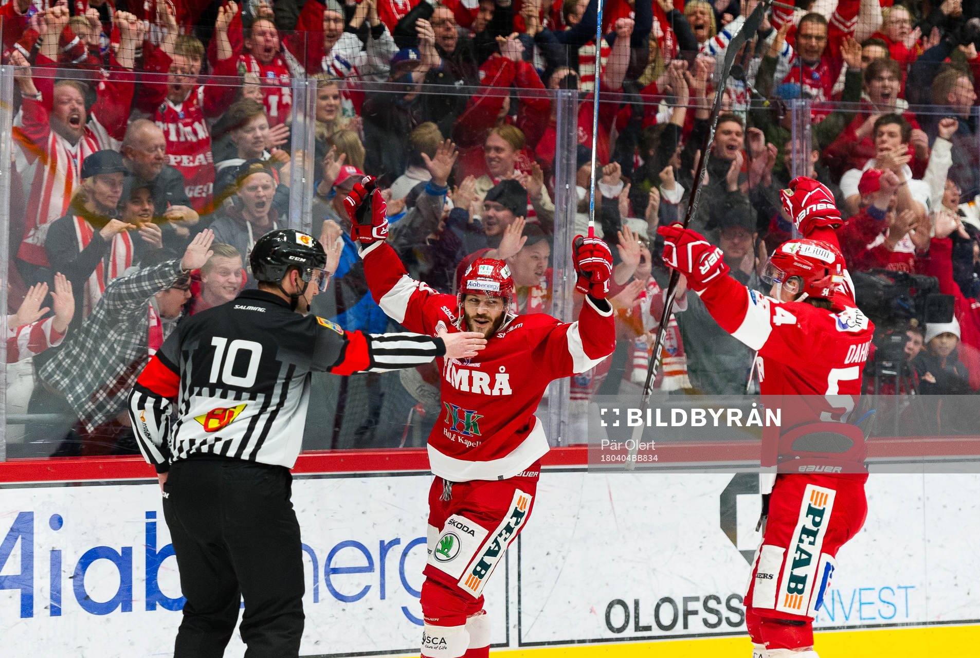 Timrås Johan Persson jublar med Jonathan Dahlen