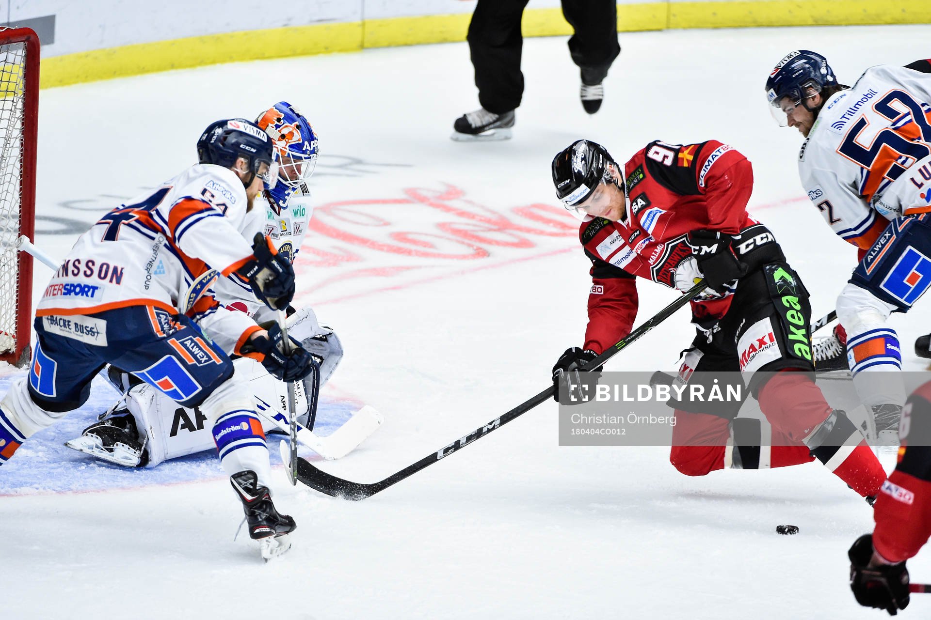 Malmö Redhawks Max Görtz mot Växjös Eric Martinsson och