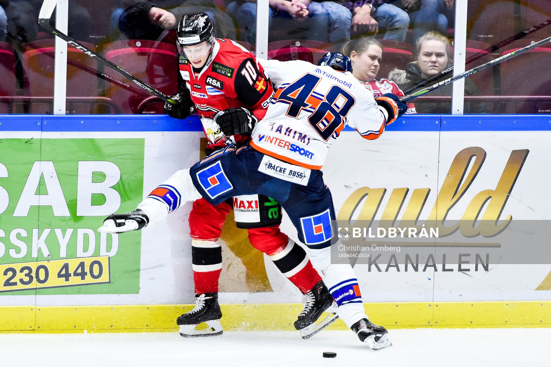 Malmö Redhawks Robin Alvarez och Växjös Daniel Rahimi