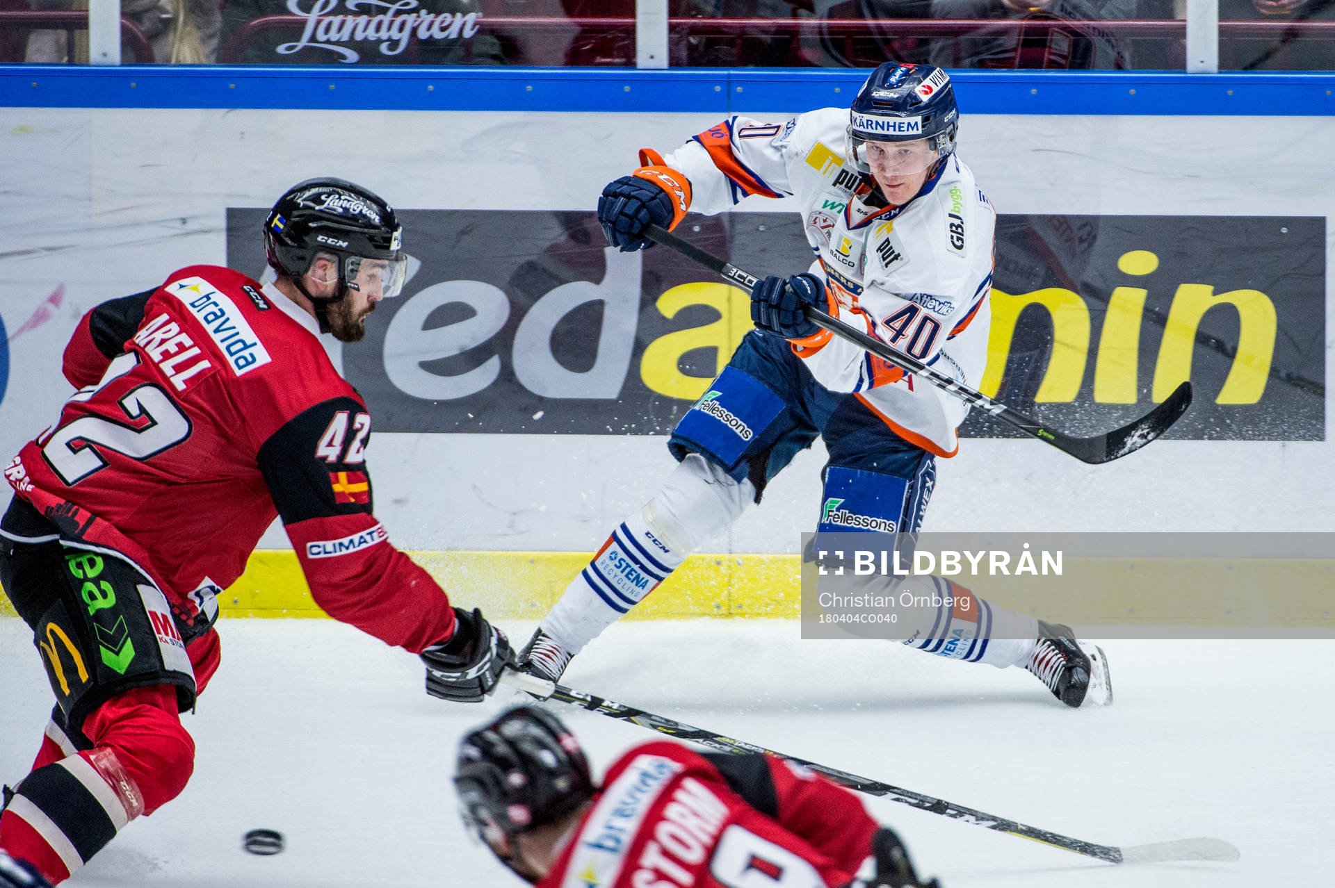 Växjös Elias Pettersson mot Malmö Redhawks Niklas Arell