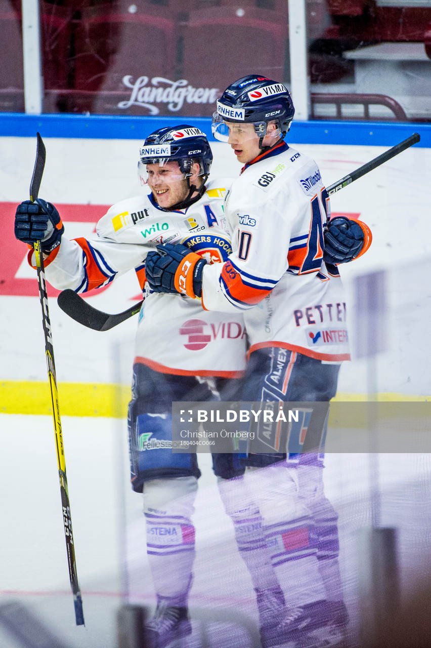 Växjös Tuomas Kiiskinen jublar
