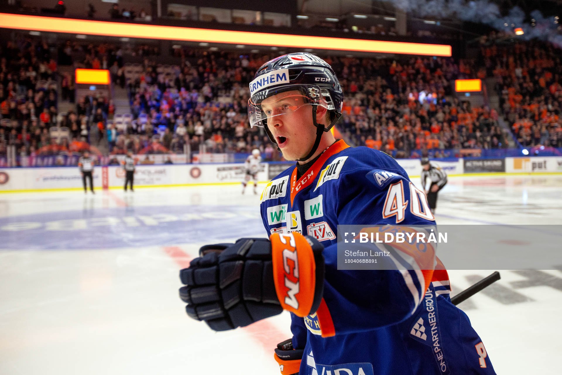 Växjös Elias Pettersson jublar