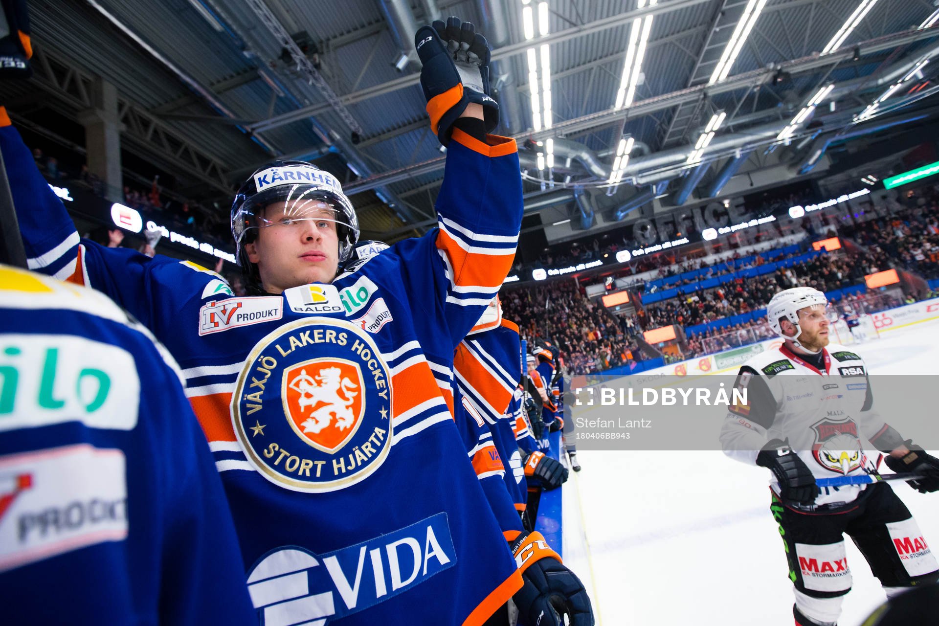 Växjös Elias Pettersson jublar