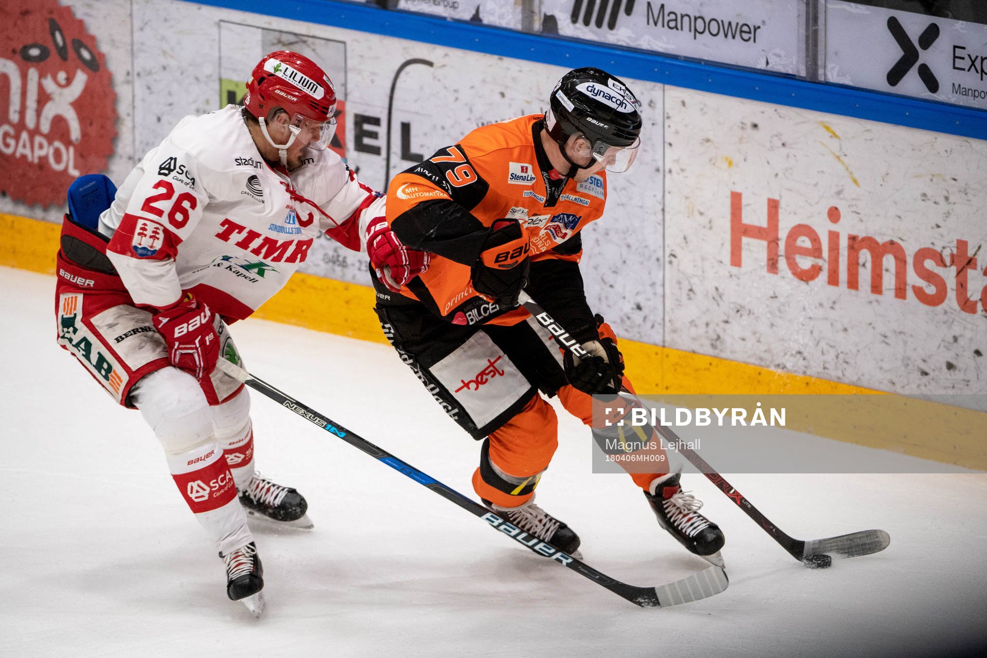 Timrås Hampus Larsson och Karlskronas Emil Lundberg