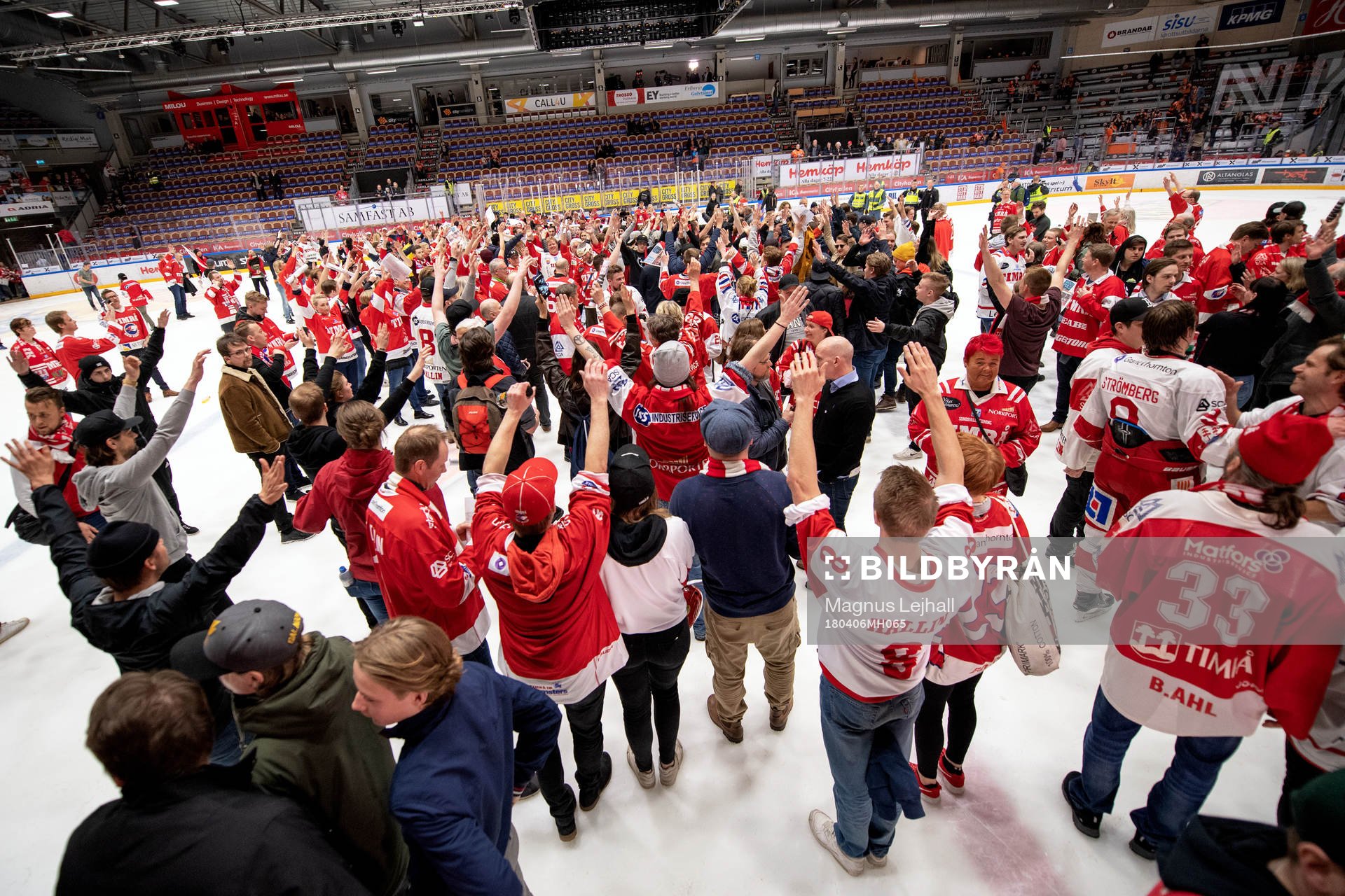 Timrå fansen jublar