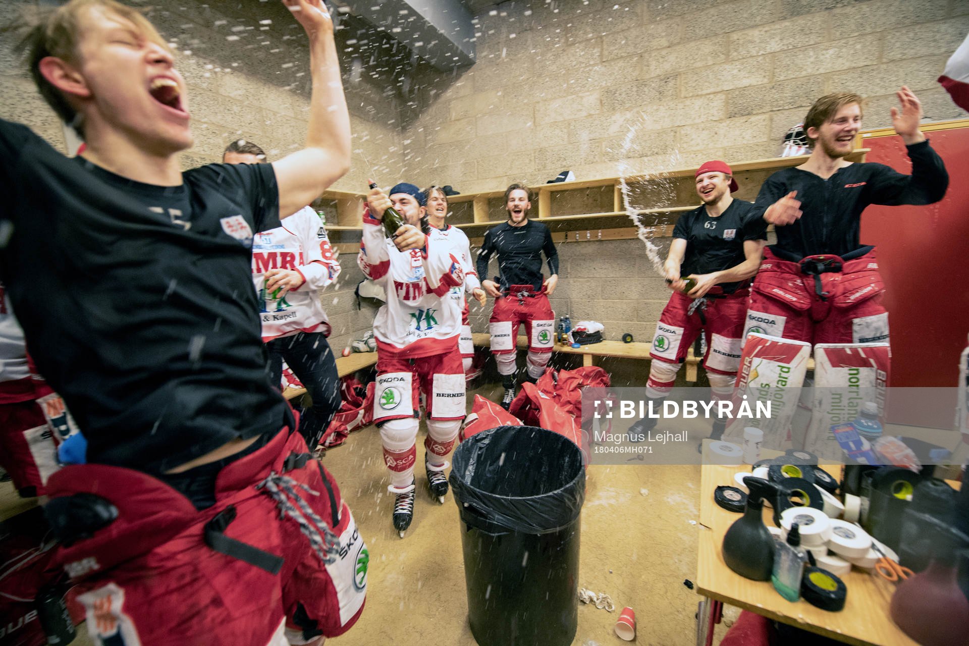 Timrå jublar i omklädningsrummet
