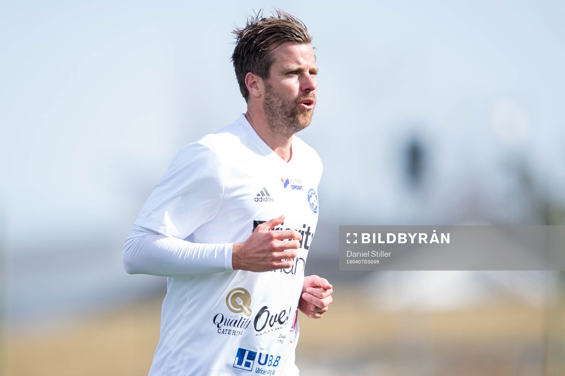 Öjersjös Pontus Farnerud under fotbollsmatchen i division 5 mellan Öjersjö och Hönö den 7 augusti 2018 i Göteborg.
