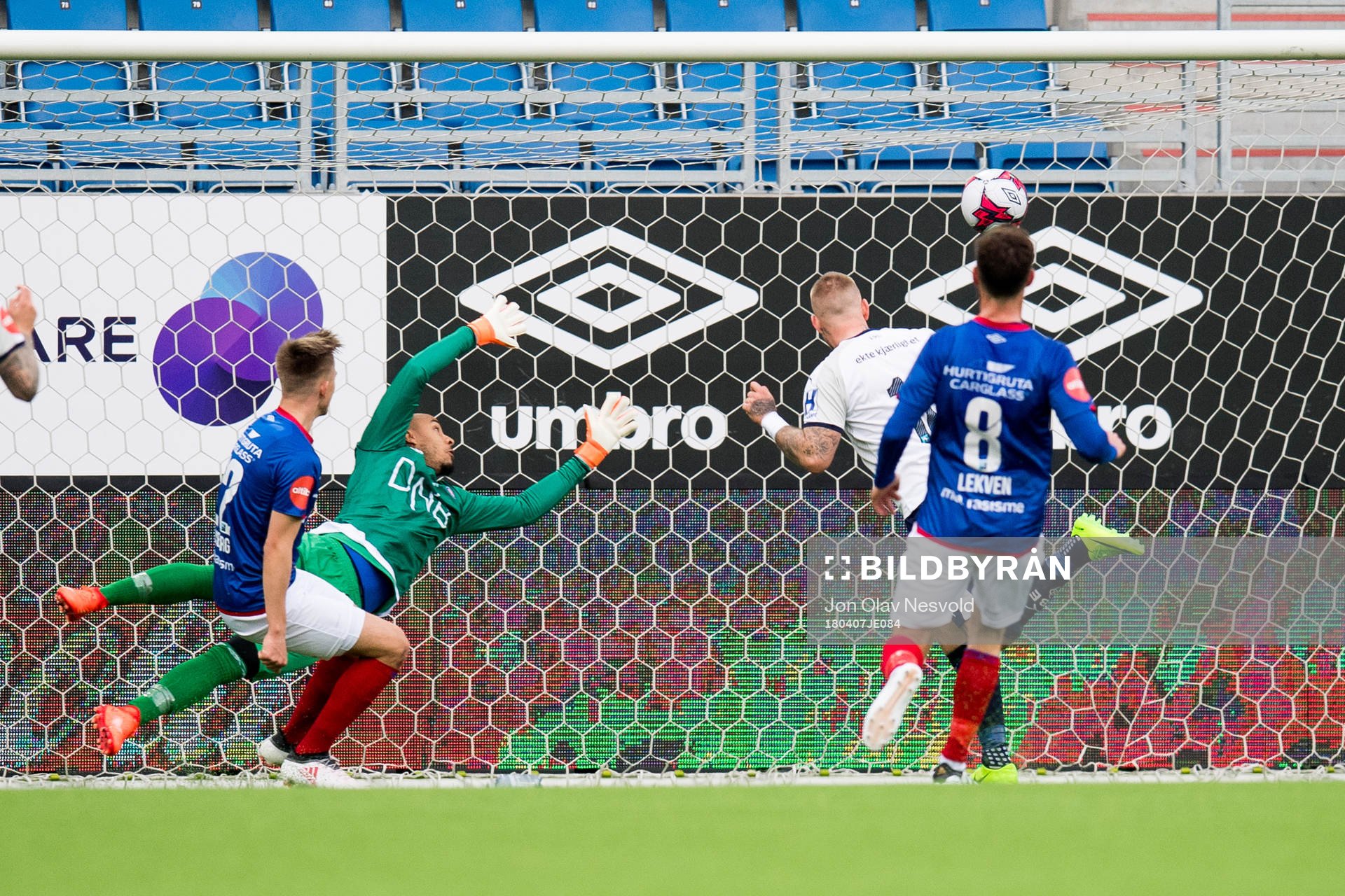 Marcus Pedersen of Strømsgodset scores 1-0